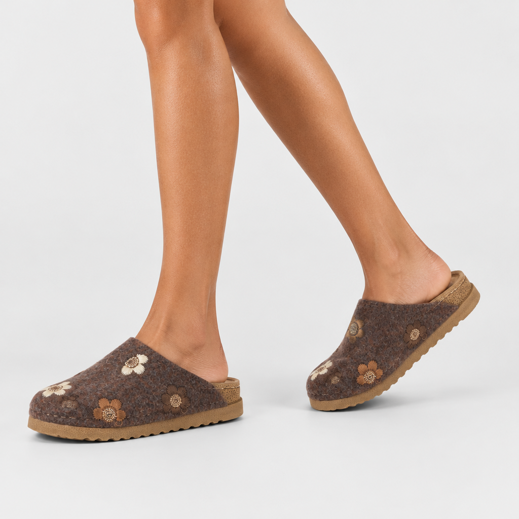 Flexus – Cutesy – BROWN MULTI – Clog - on-foot view