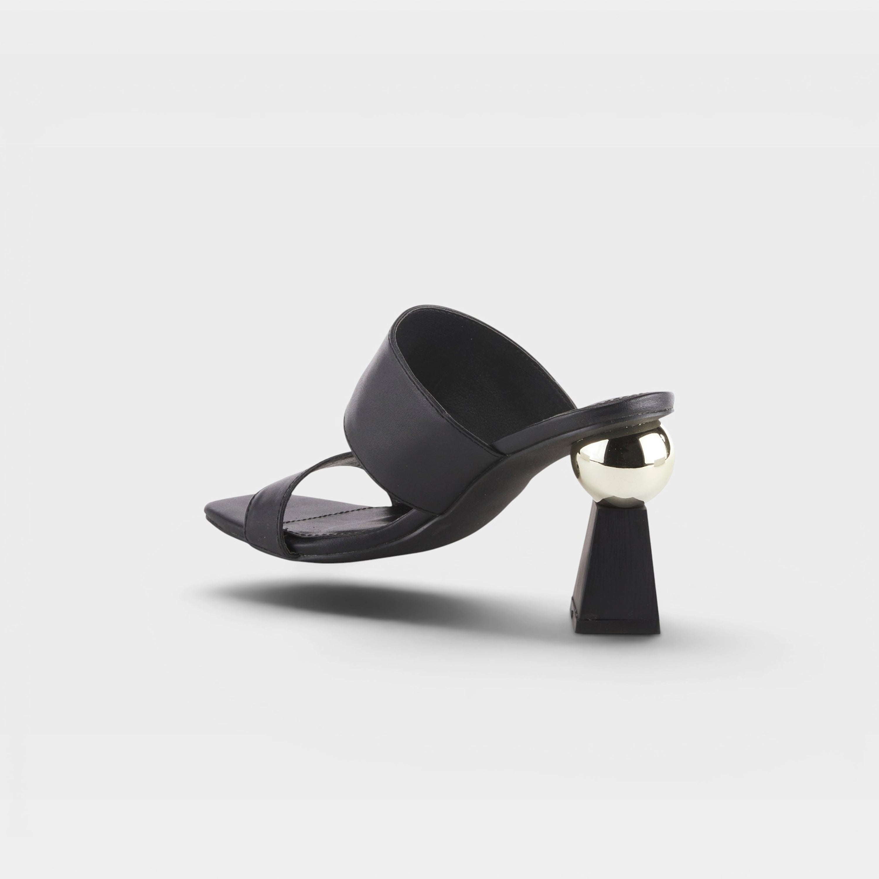 Azura Dashing Black Sandal