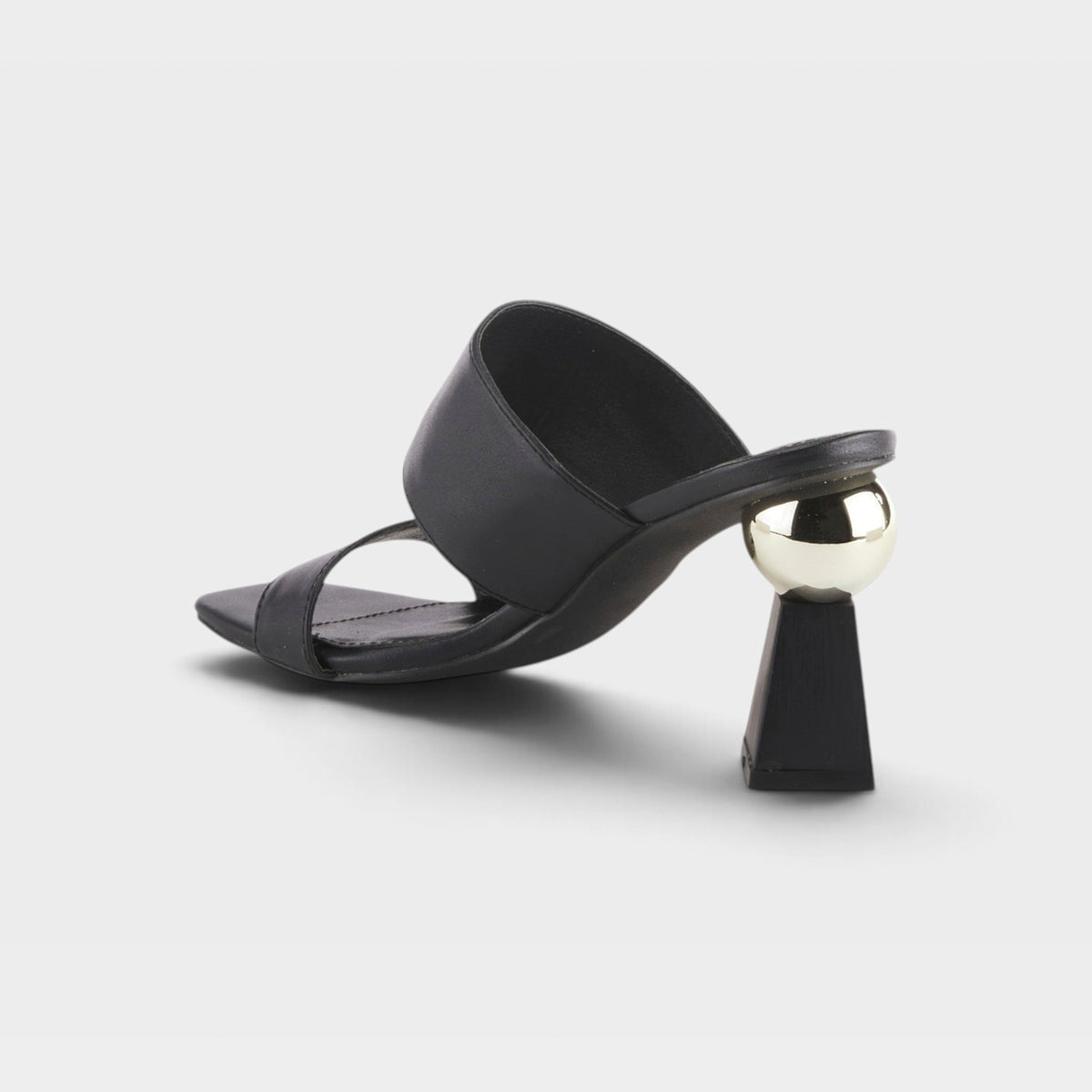 AZURA DASHING SANDALS-6