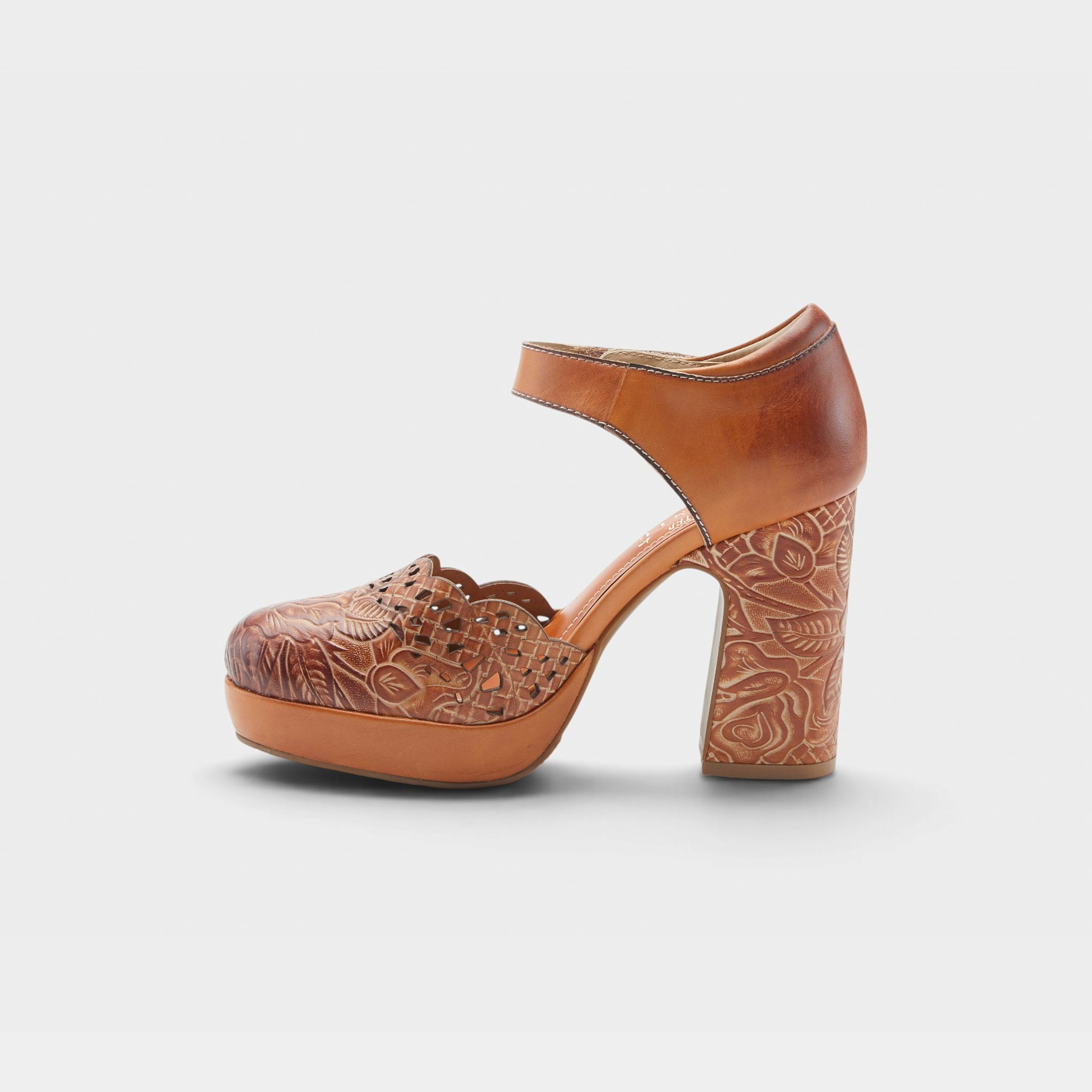 L'Artiste Debbihary Mary Jane shoes in Camel Multi, side view