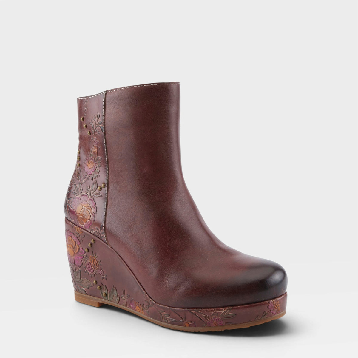 L'Artiste DELICIOSA BOOTS in MAHOGANY, front view