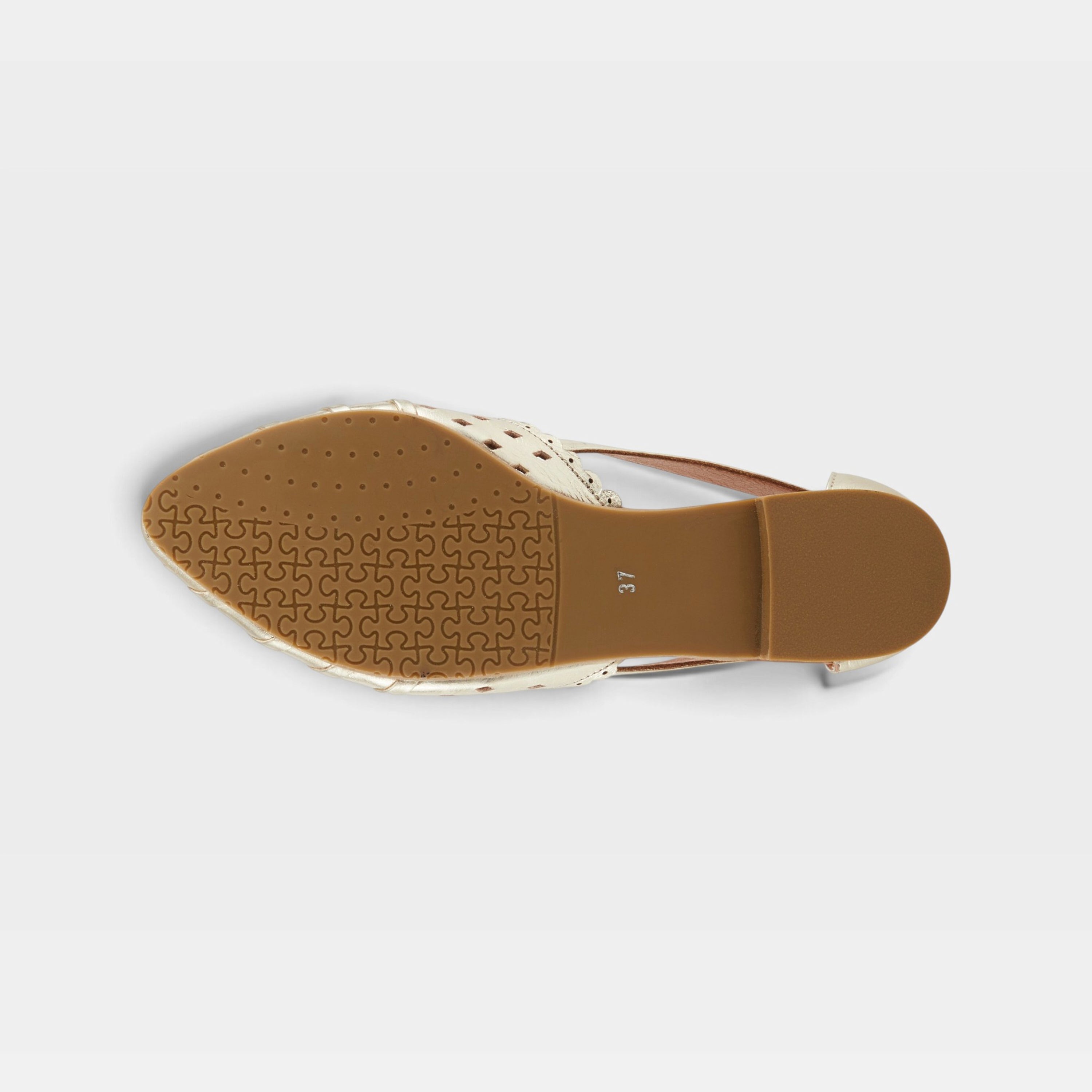 Spring Step Delorse Gold Shoe