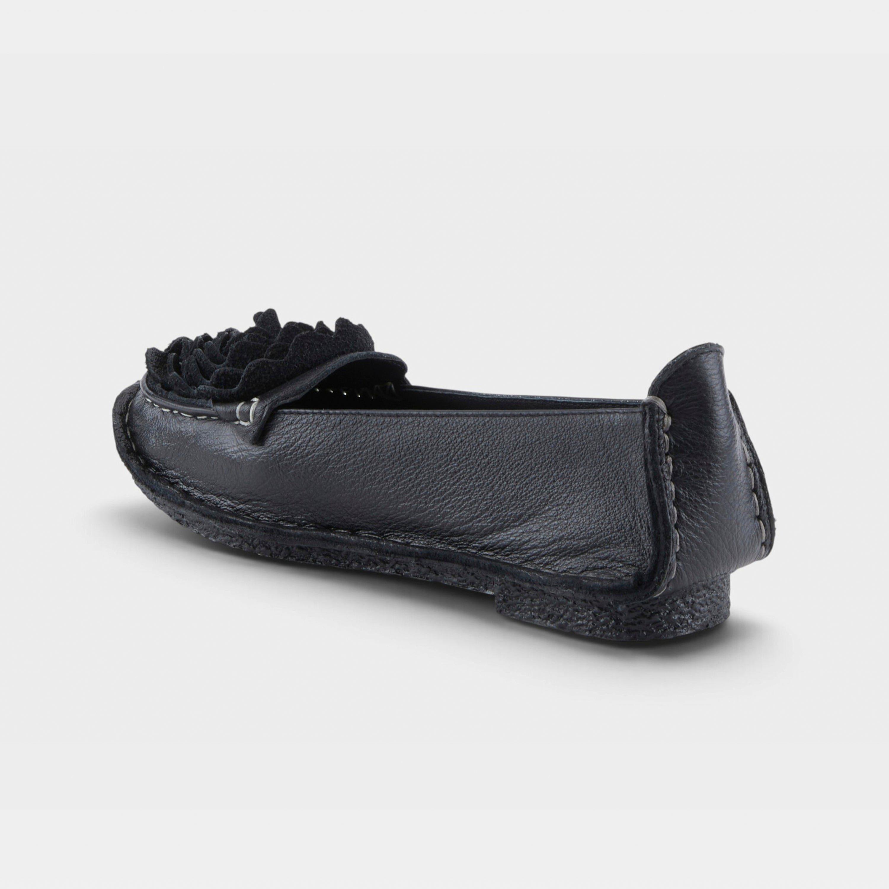 L'Artiste Dezi slip-on shoes in Black, alternate angle view