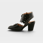 L'Artiste Distinction shooties in Black, side view