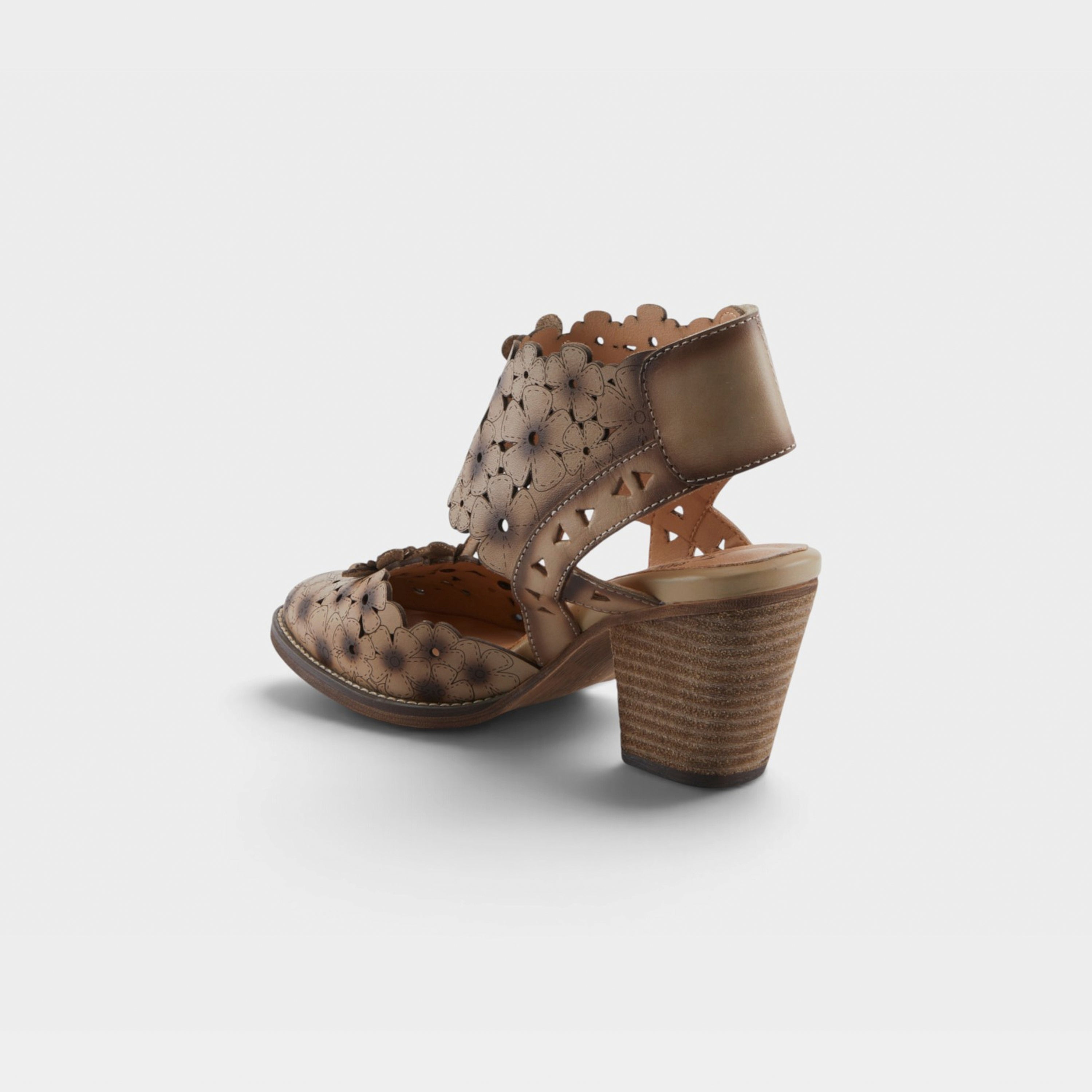 L'Artiste Distinction shooties in Beige, alternate angle view