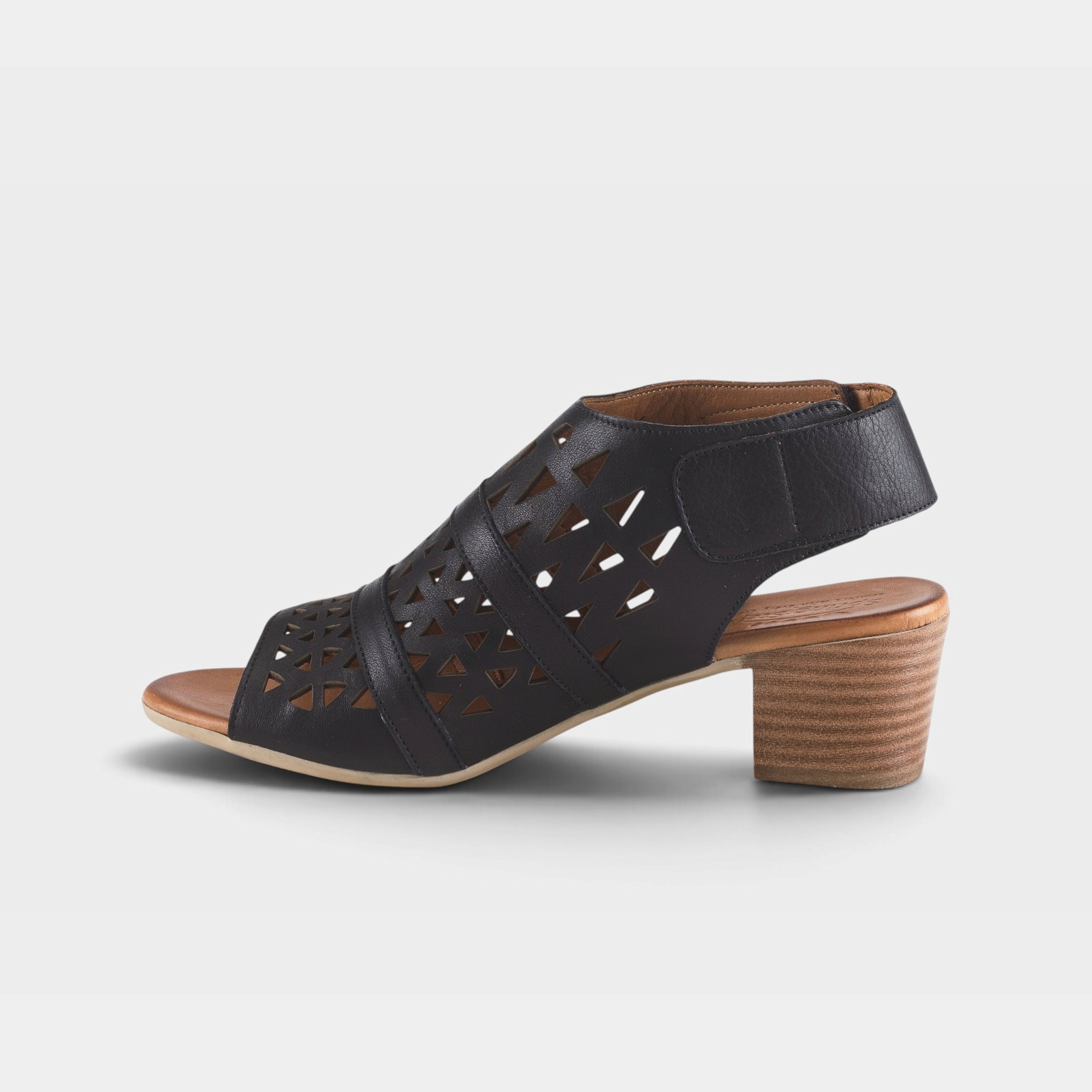Spring Step Dorotha Black Sandal