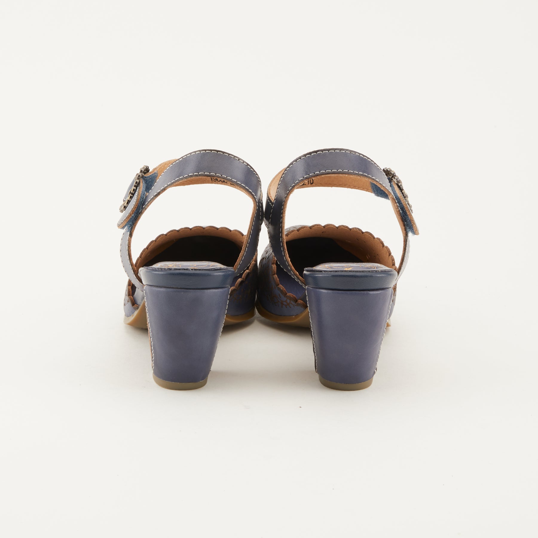 L'ARTISTE EILOOTA SANDAL by L'ARTISTE – Spring Step Shoes