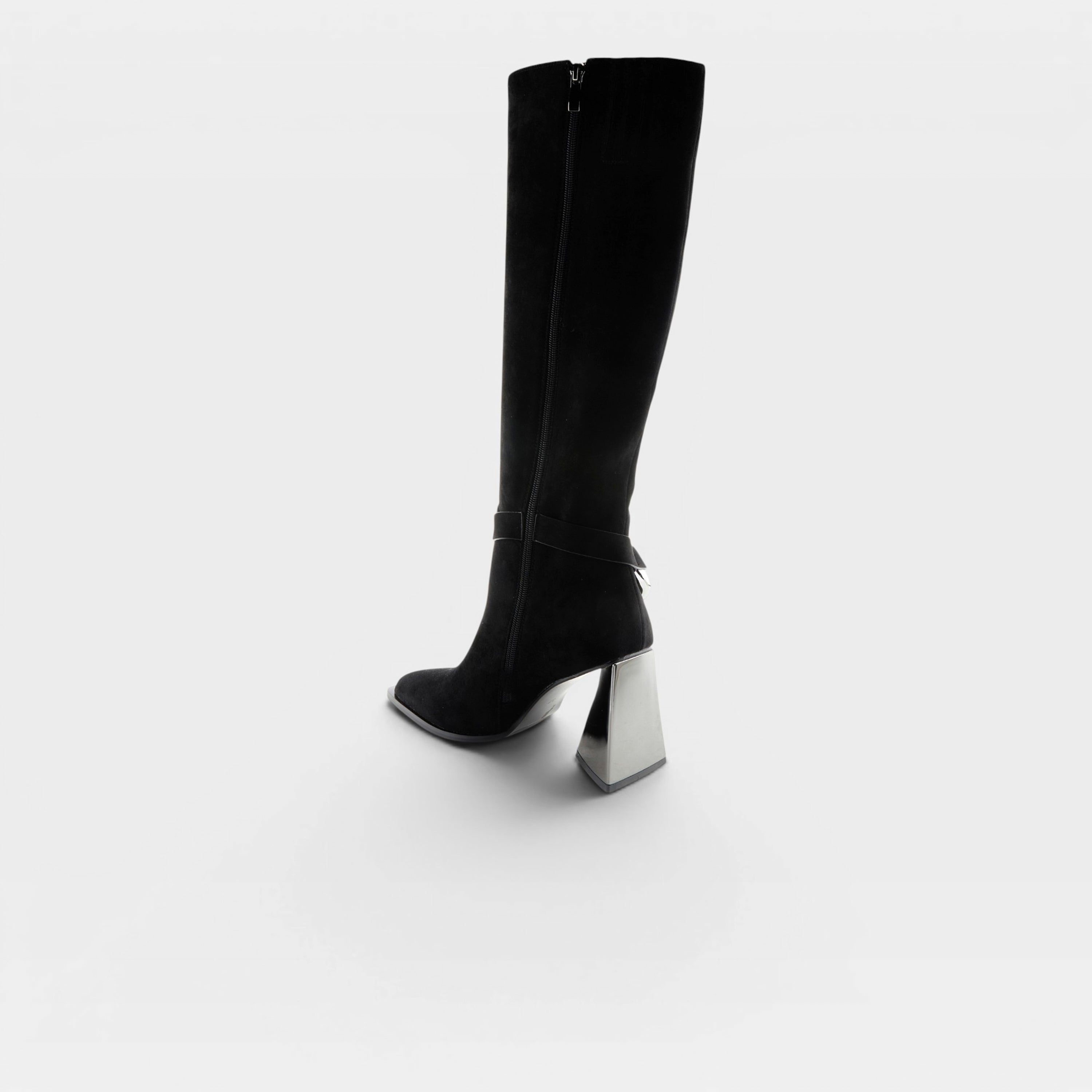 Azura Ettajay Black Boot