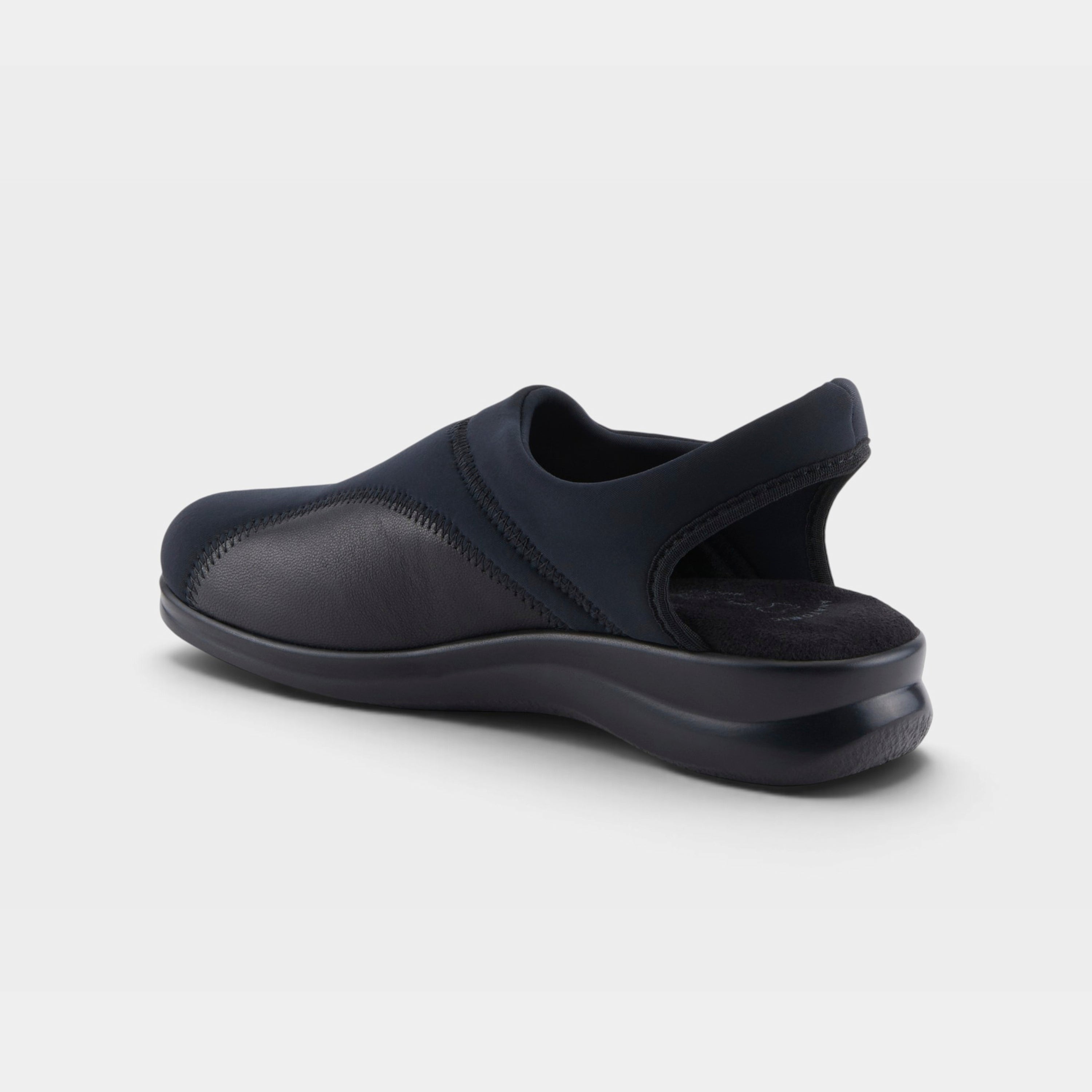 Flexus Flexia Black Clog
