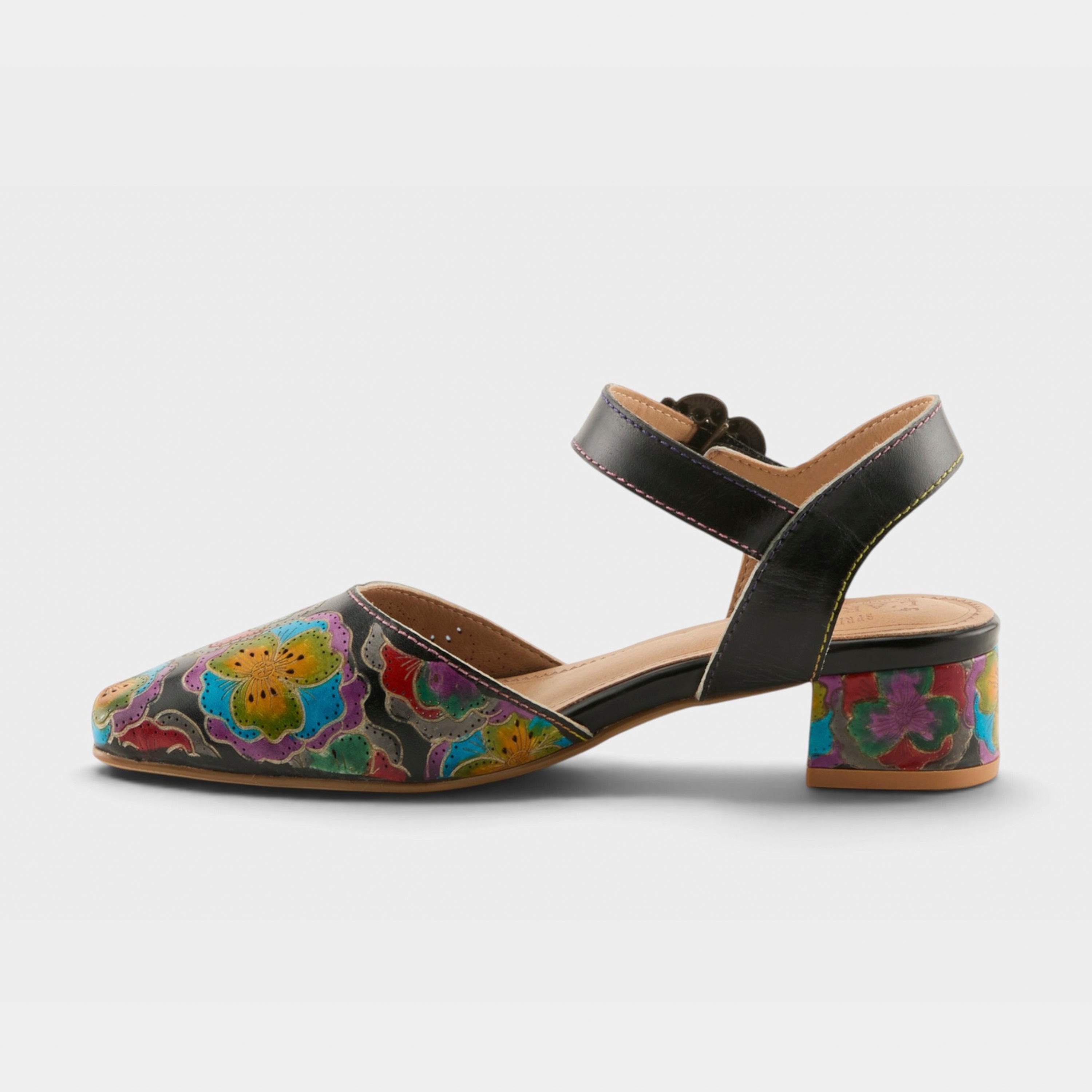 L'Artiste Funferbiz shoes in Black Multi, side view