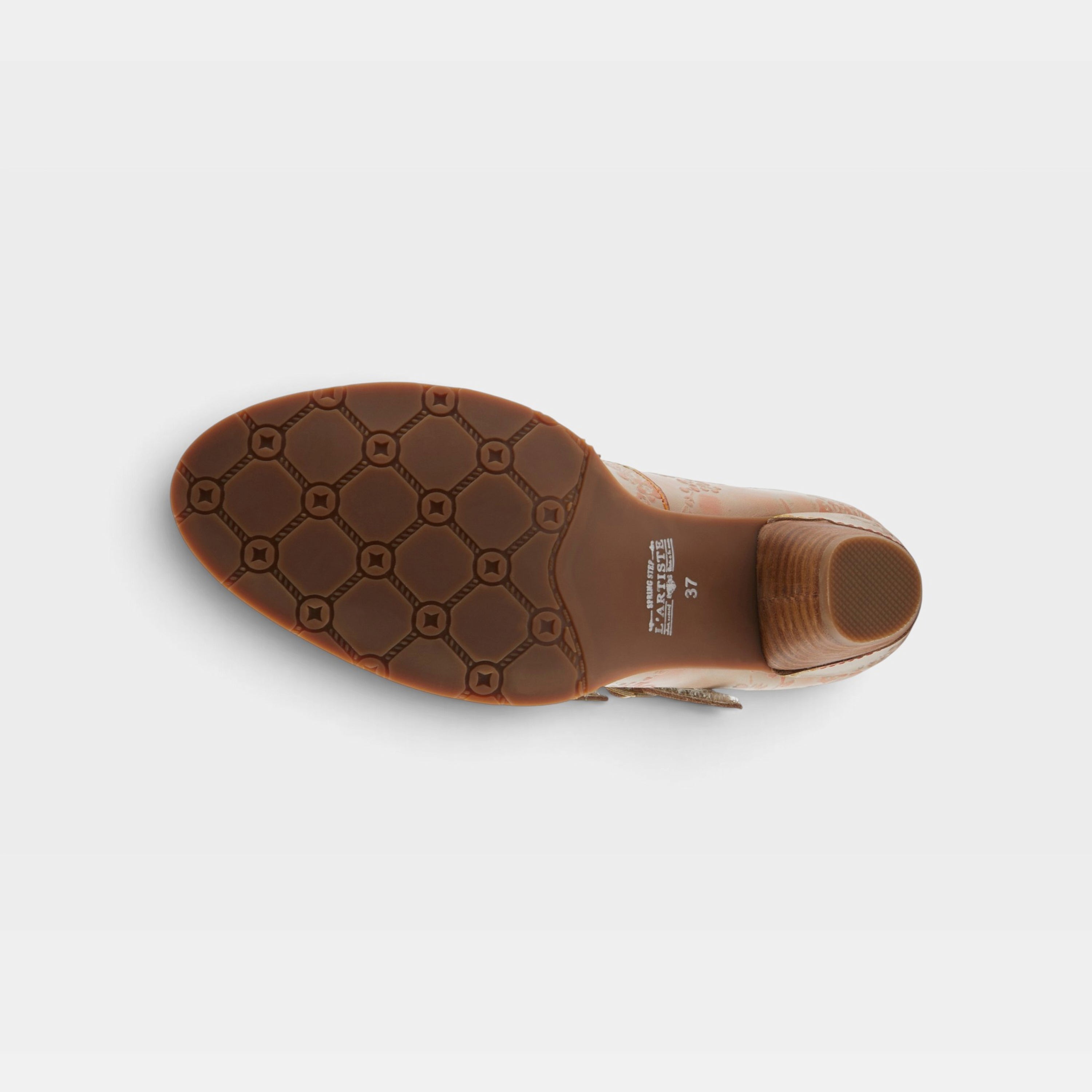 L'Artiste Gaviria shoes in Beige, outsole view