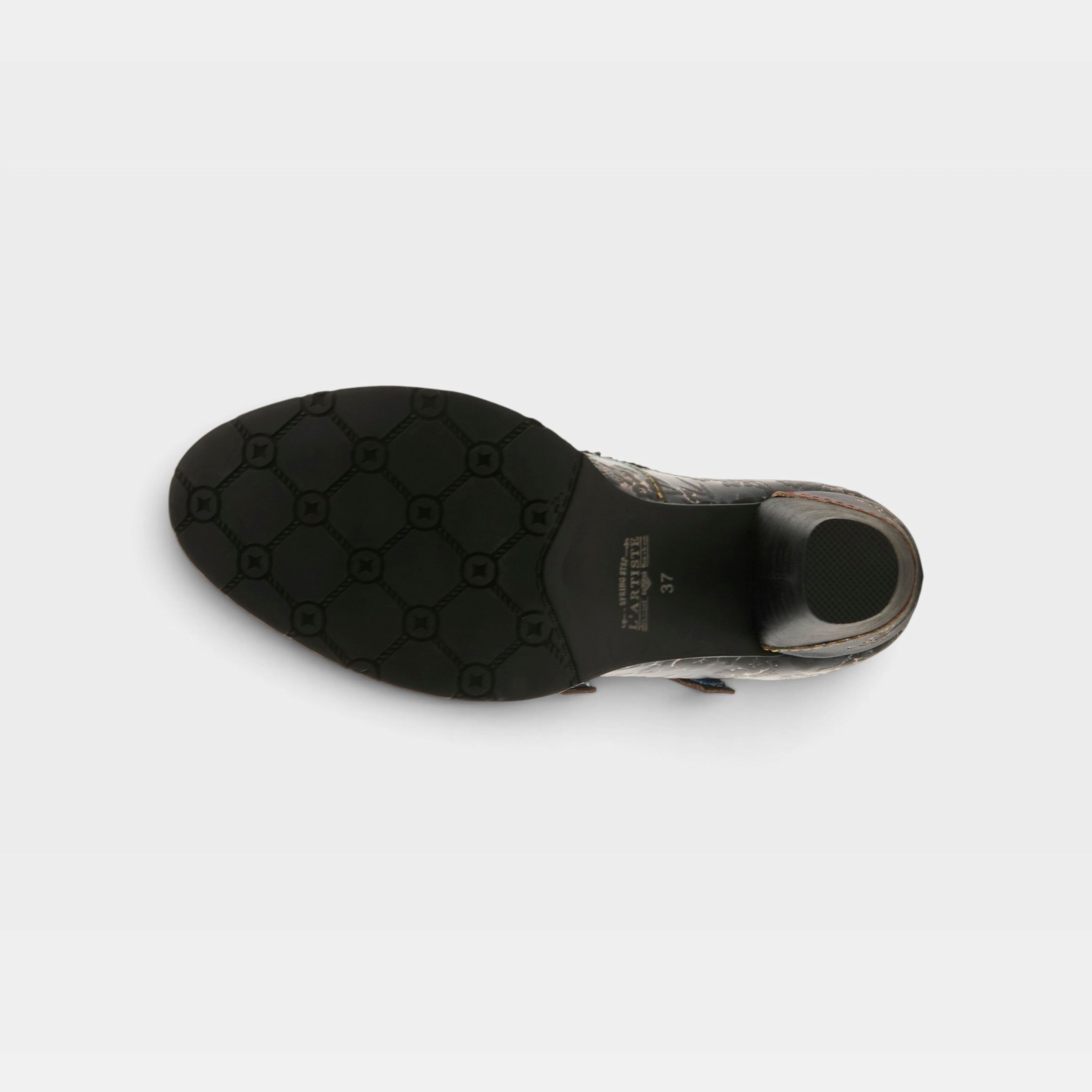 L'Artiste Gaviria shoes in Navy, outsole view