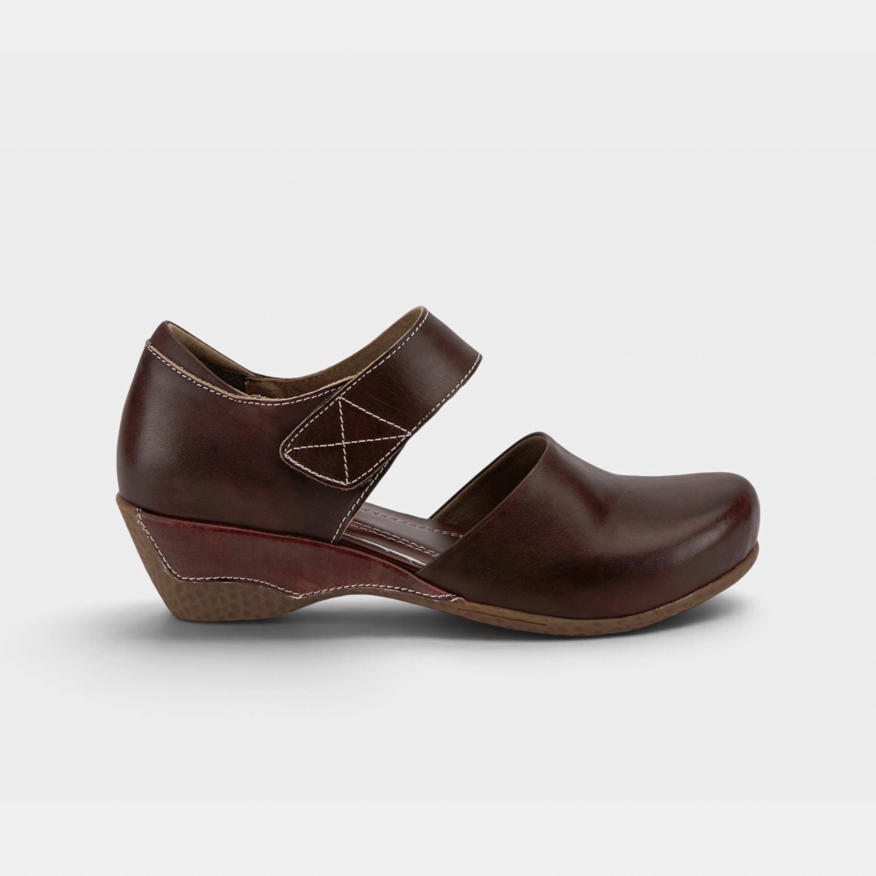 L'Artiste Gloss Mary Jane shoes in Chocolate Brown, hero view