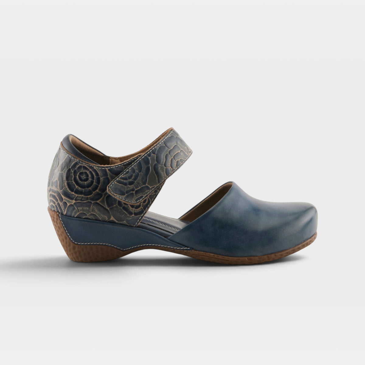 L'Artiste Gloss-Pansy shoes in Navy, hero view