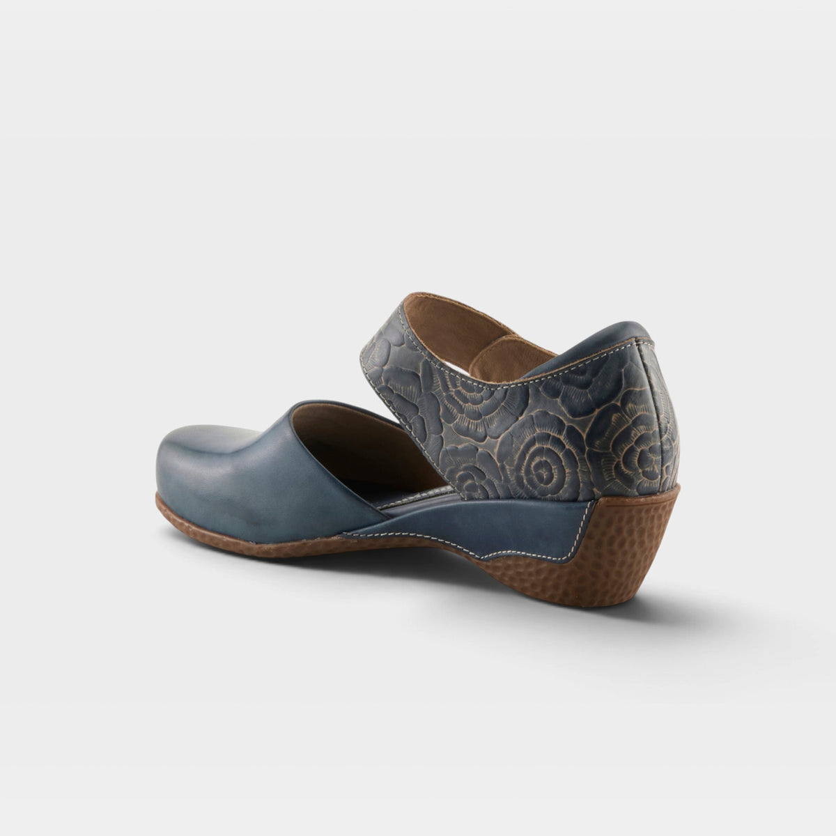 L'Artiste Gloss-Pansy shoes in Navy, alternate angle view