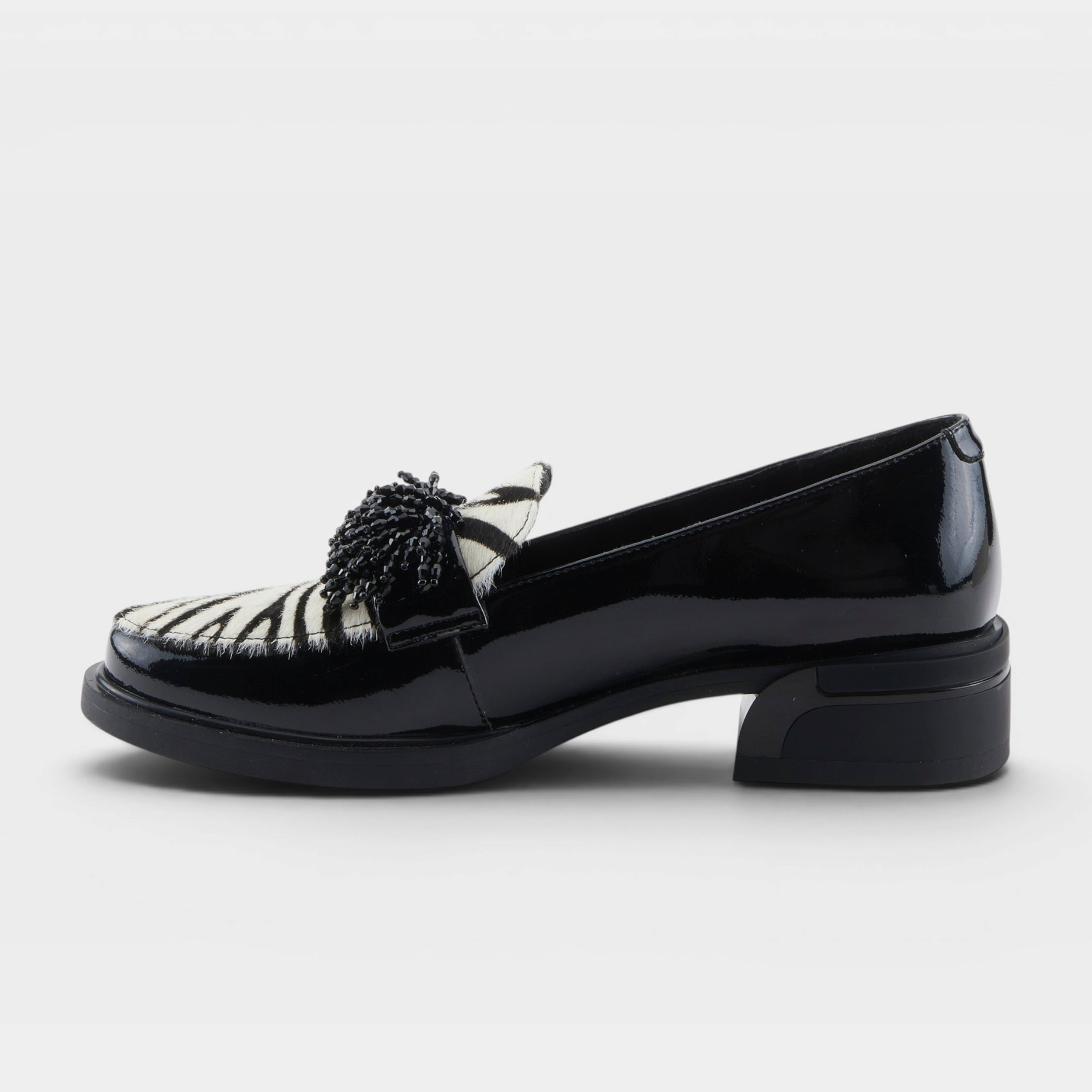 Azura Gogetter-Zeb Black Patent Multi Shoe
