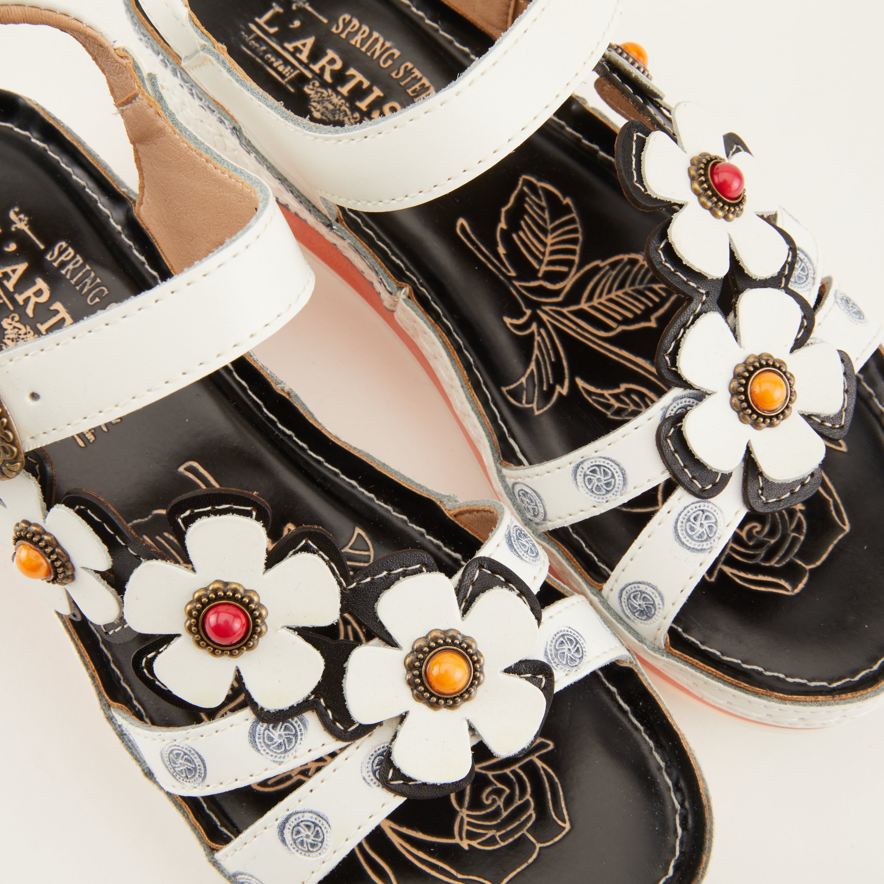 L'artiste Goodie Ankle Strap Sandal – Spring Step Shoes