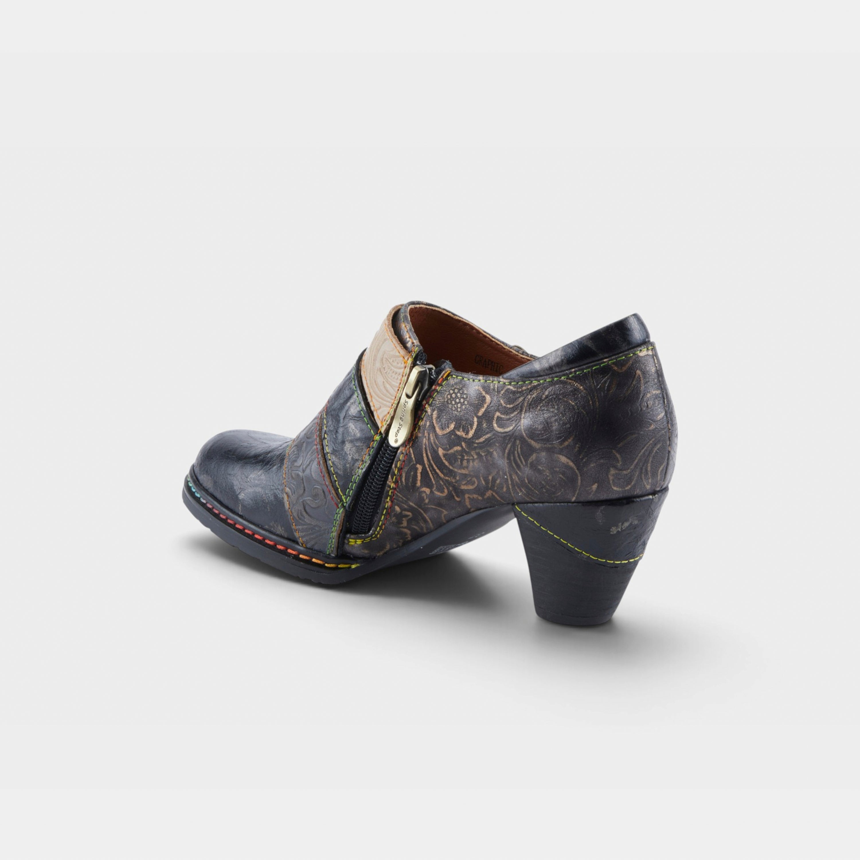 L'Artiste Graphic shoes in Black Metallic, alternate angle view