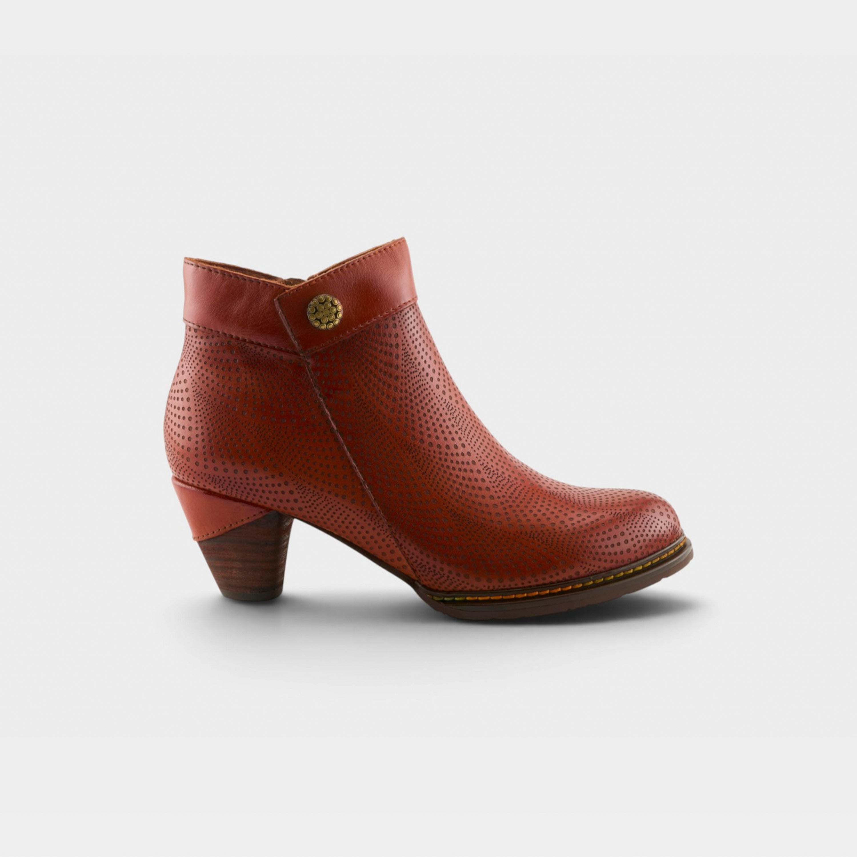 L'Artiste Guevara boots in Camel, hero view