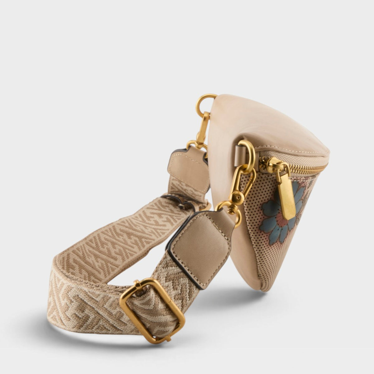 L'ARTISTE HB-ARTISANLUV HANDBAG-3