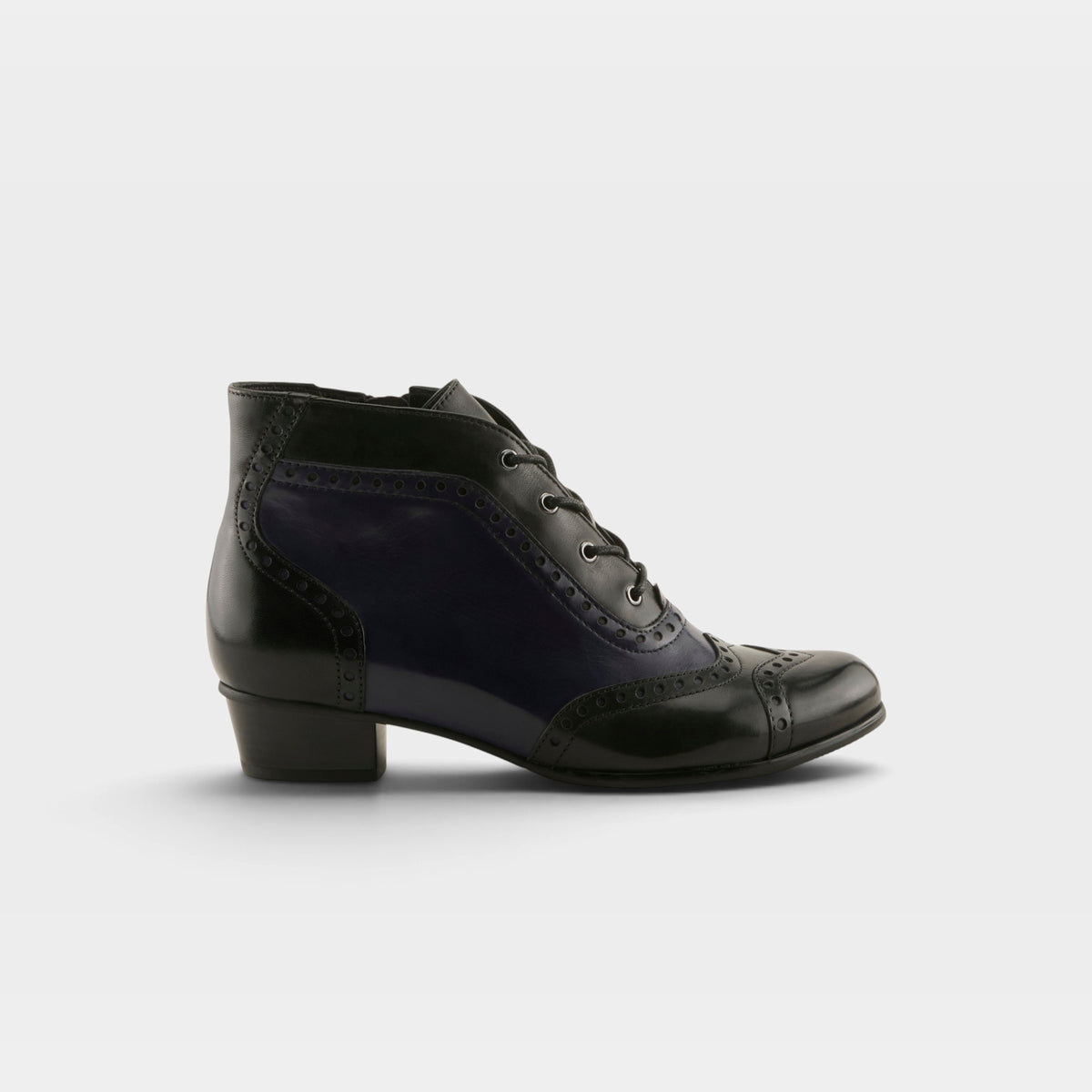 SPRING STEP HEROIC BOOTS-9