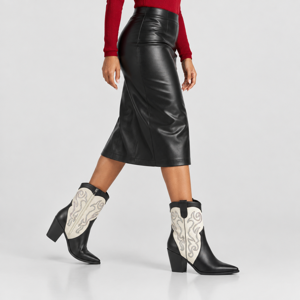 Azura INLOVE WESTERN BOOTIE – on-foot lifestyle view