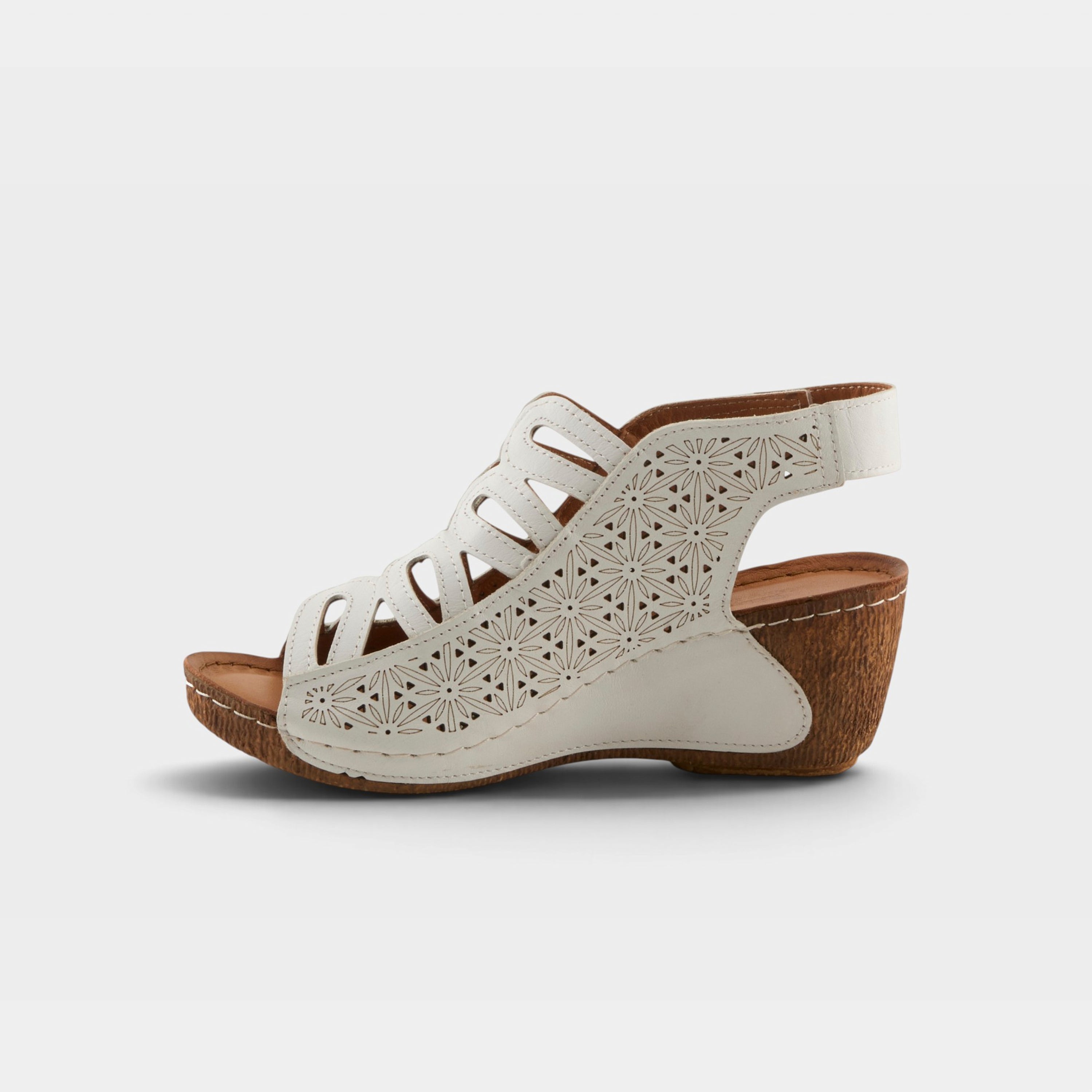 Spring Step Inocencia White Sandal