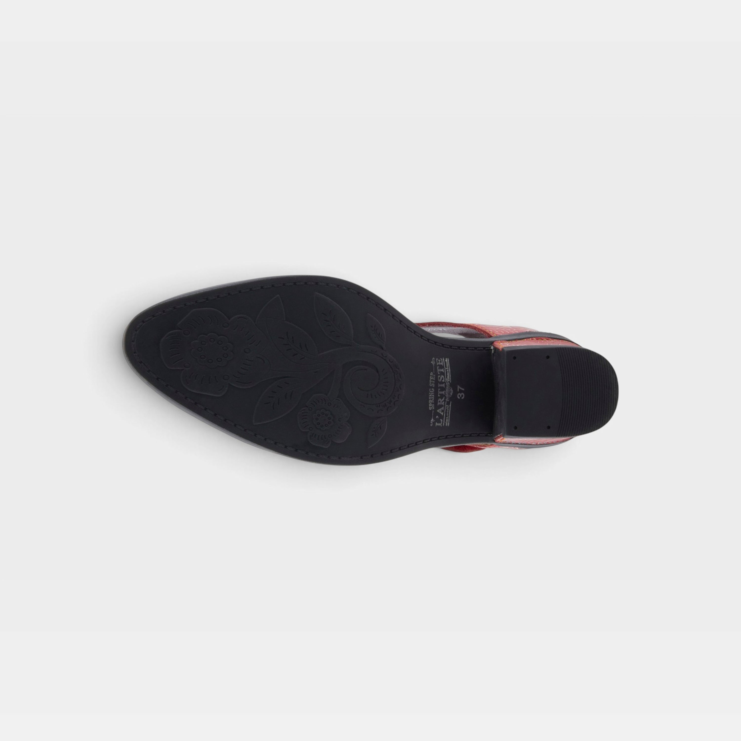 L'Artiste Jazzberry shoes in Red Multi, outsole view