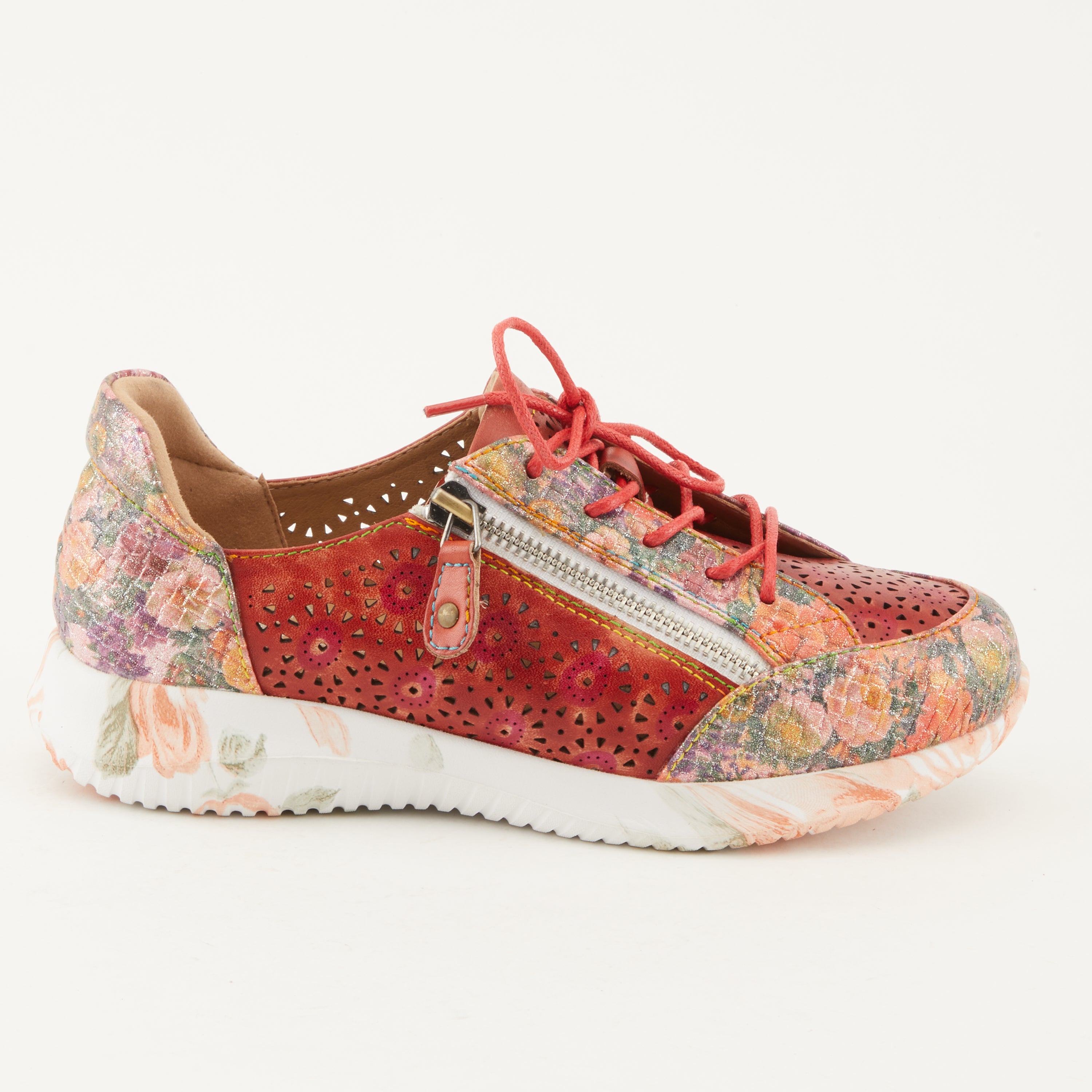L'artiste Jazzie Sneaker: Lightweight Sneaker – Spring Step Shoes