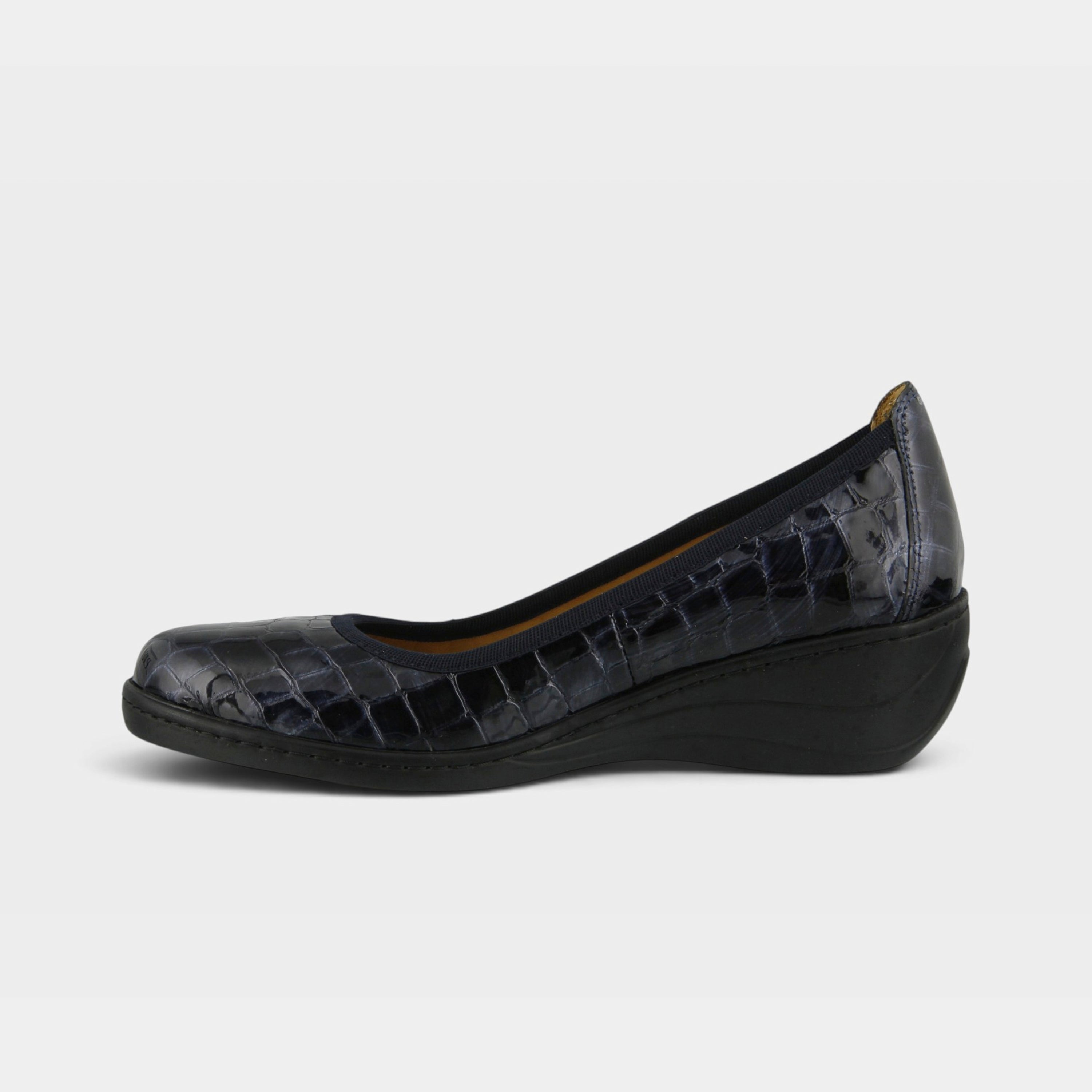 Spring Step Kartii Navy Slip-On Shoe