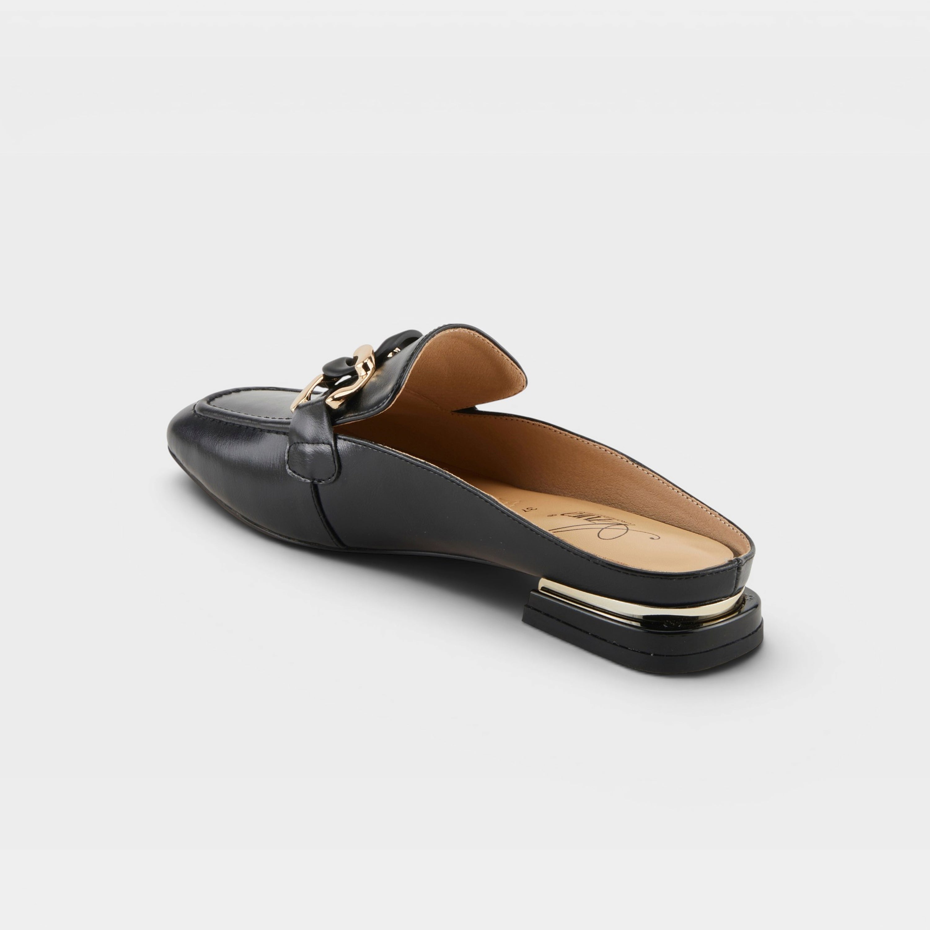 Azura Knowing Black Shoe