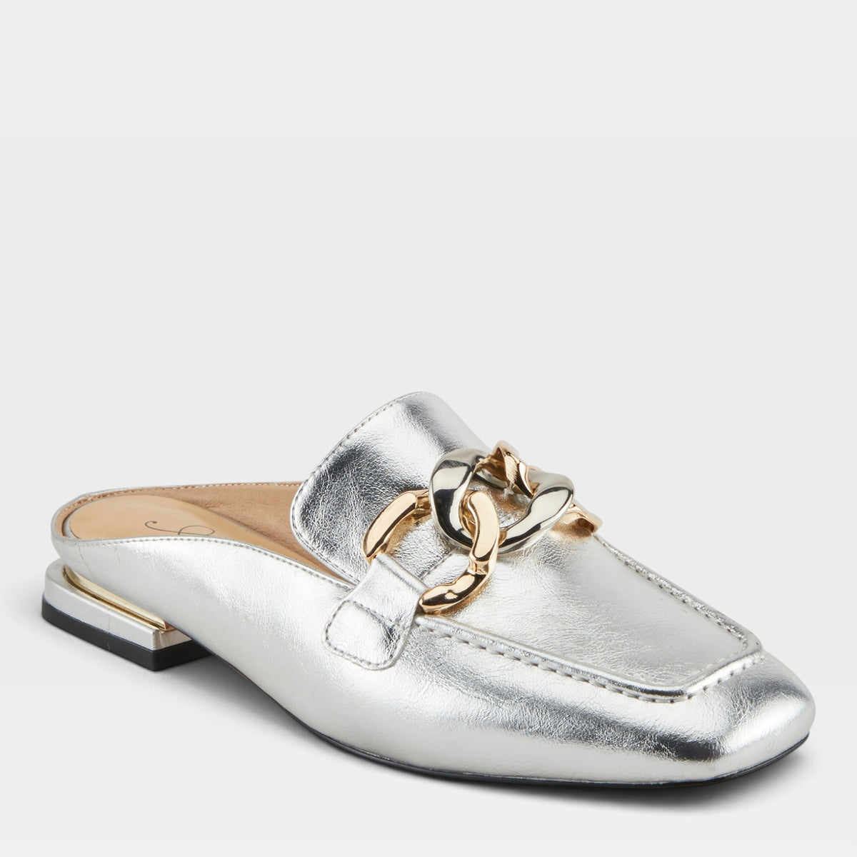 Azura Knowing Silver Shoe