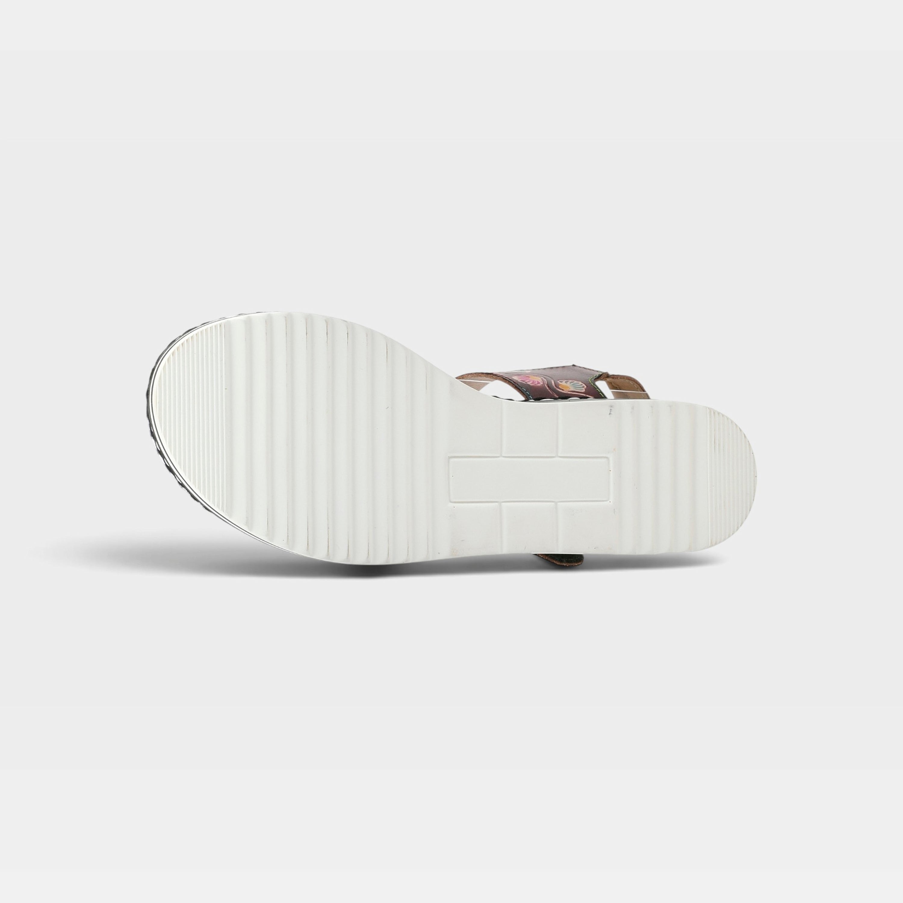 L'Artiste Laga slingback sandals in Plum Multi, outsole view