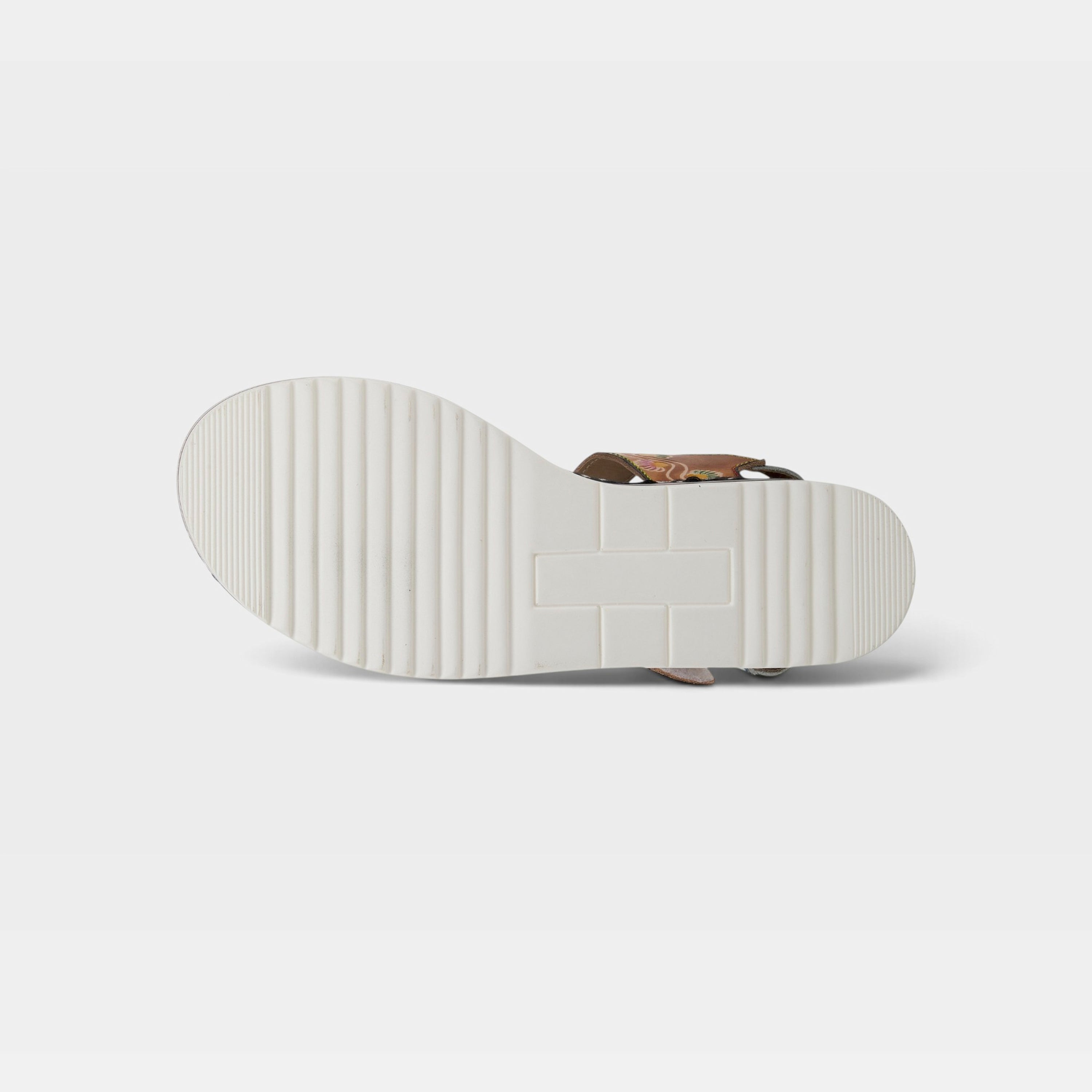 L'Artiste Laga slingback sandals in White Multi, outsole view