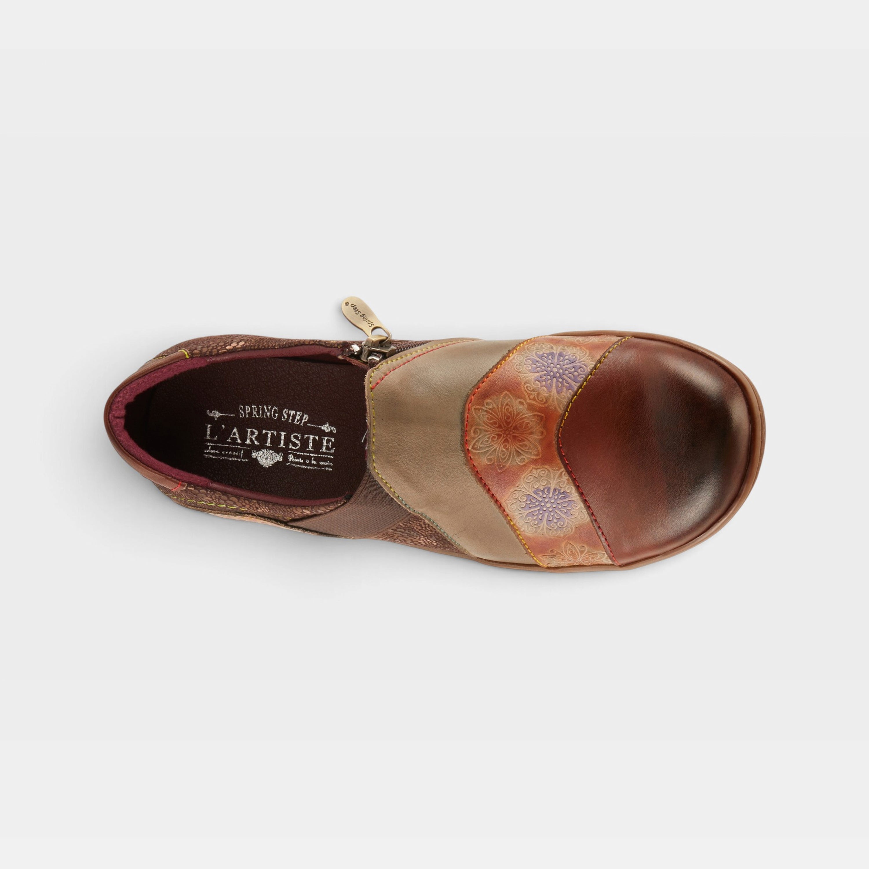 L'Artiste Lata slip-on shoe in Brown Multi, top view
