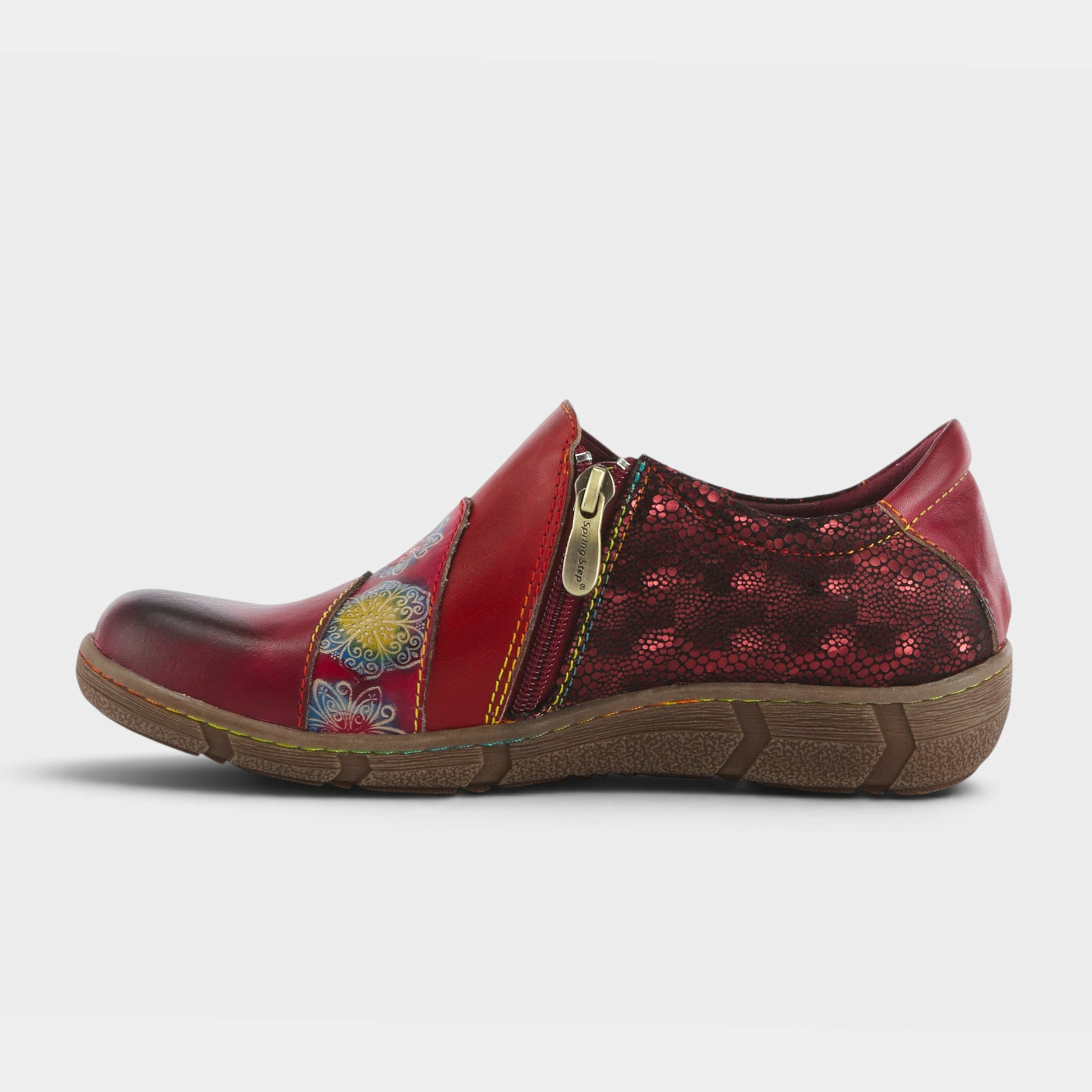 L'Artiste Lata slip-on shoe in Cabernet Multi, side view
