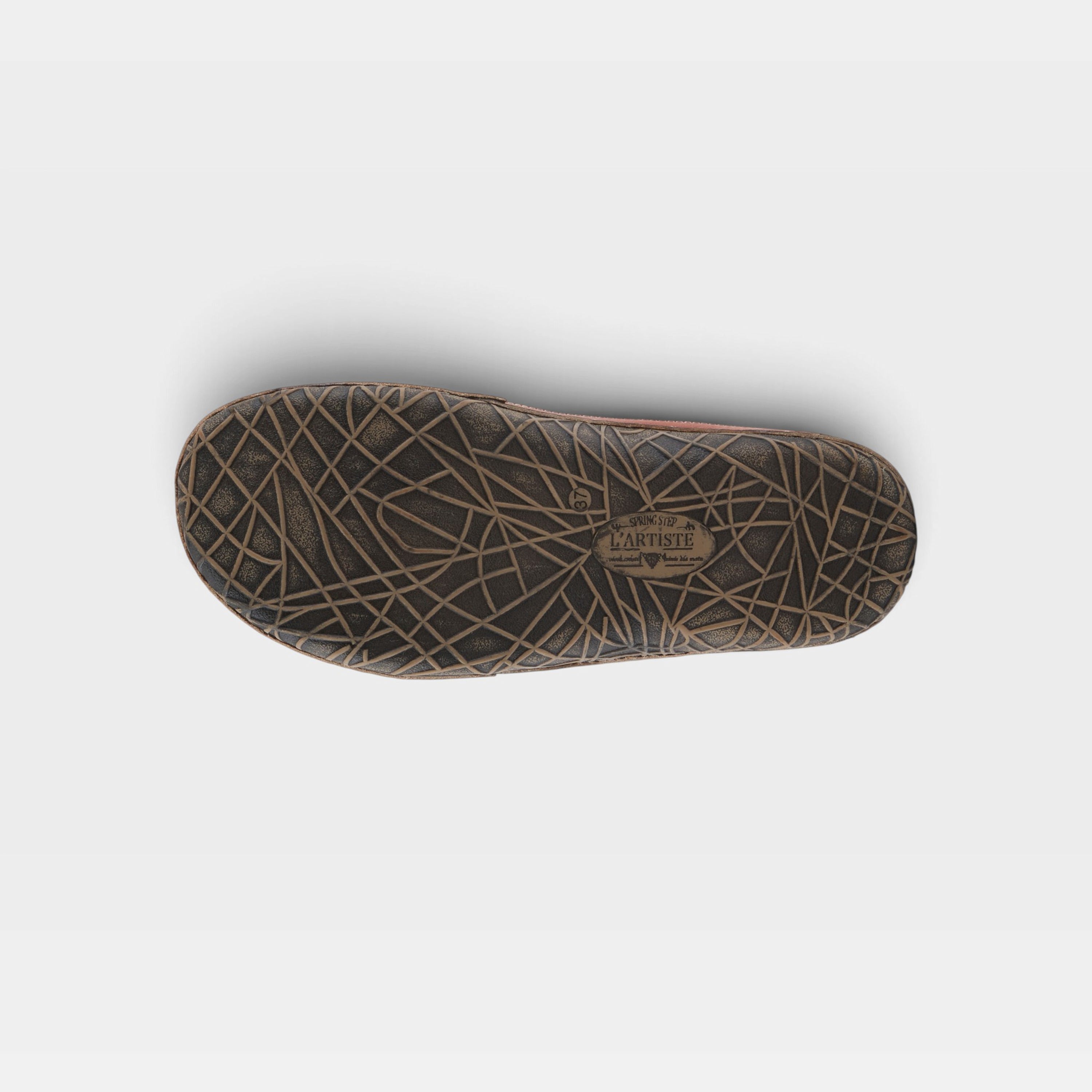 L'Artiste Libora slip-on shoes in Camel, outsole view