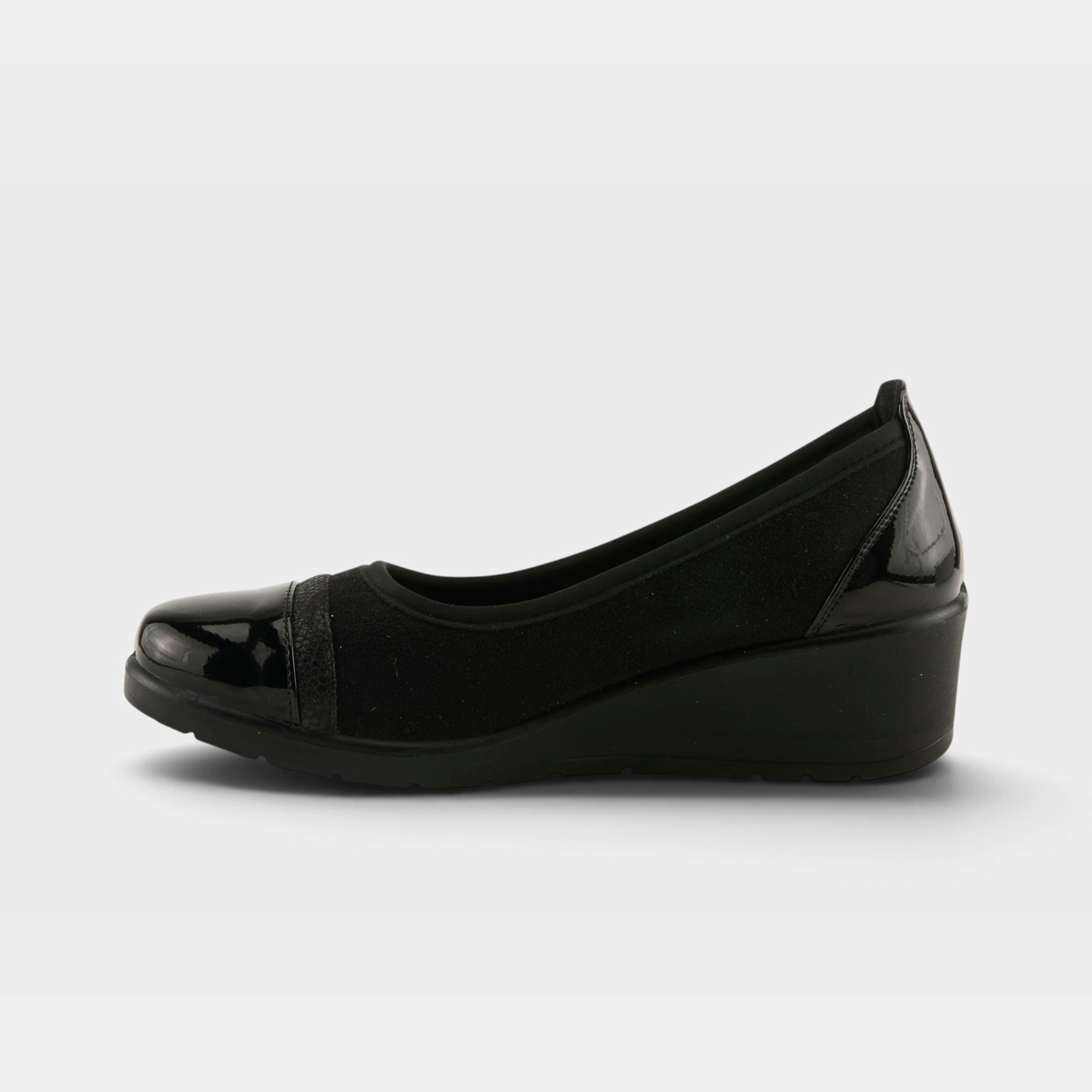 Flexus Macadi Black Shoe