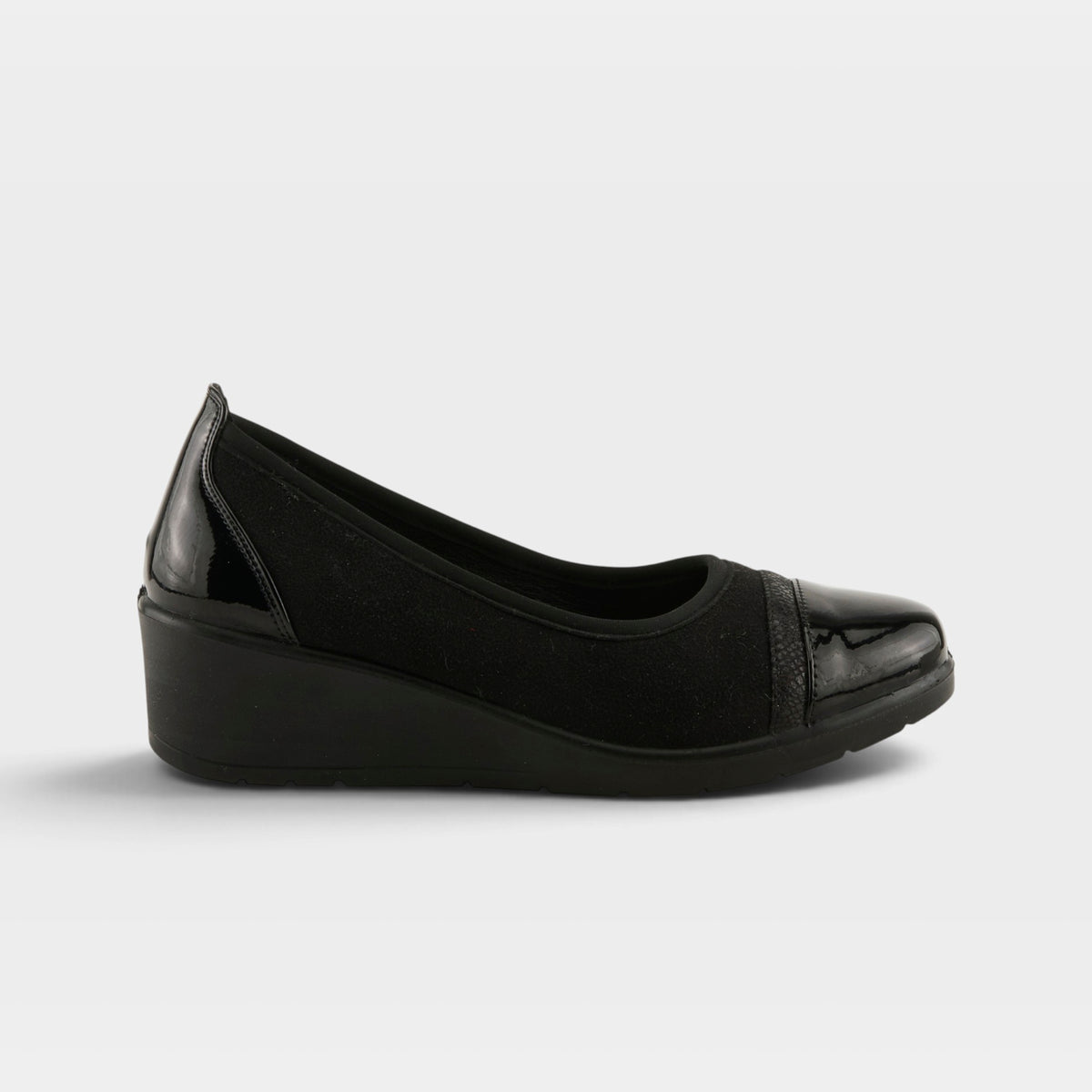 Flexus Macadi Black Shoe