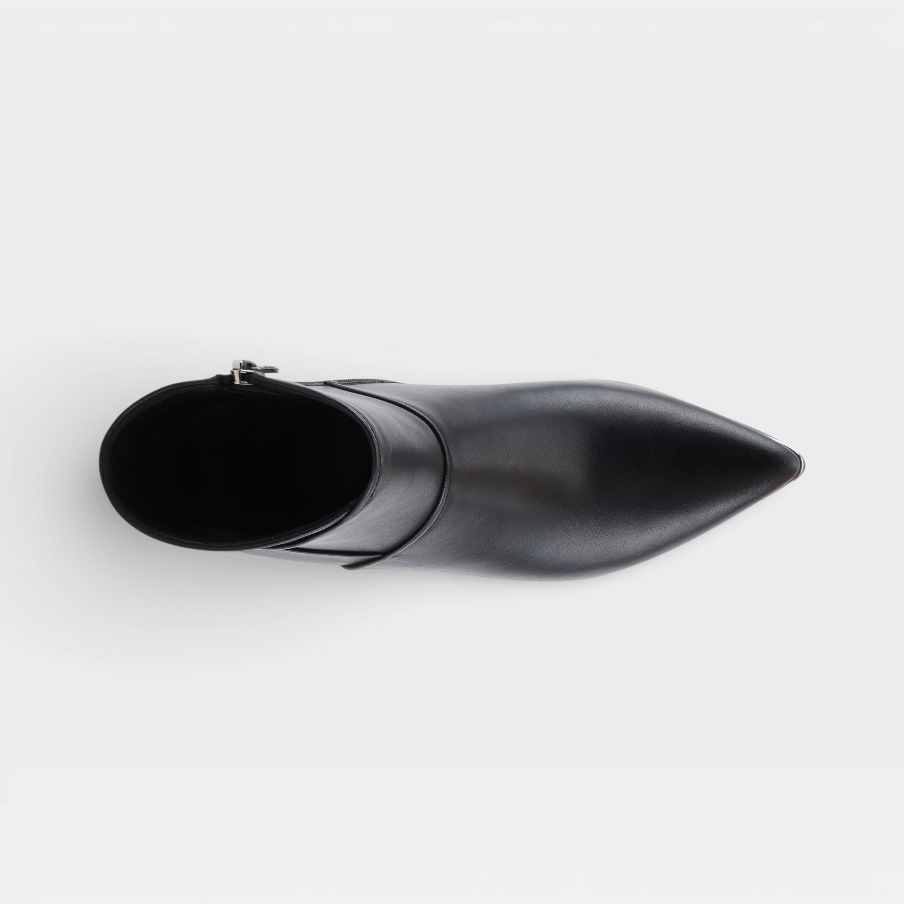 Azura Magnetic Black Boot