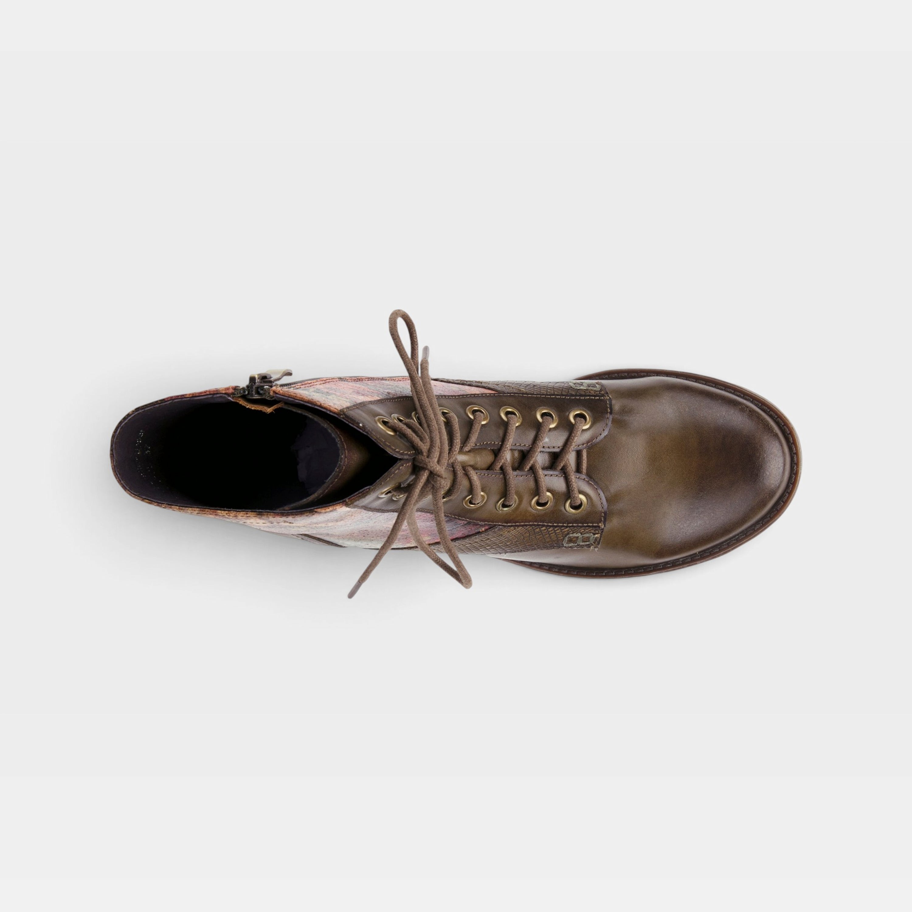 L'Artiste Marty boots in Olive, top view