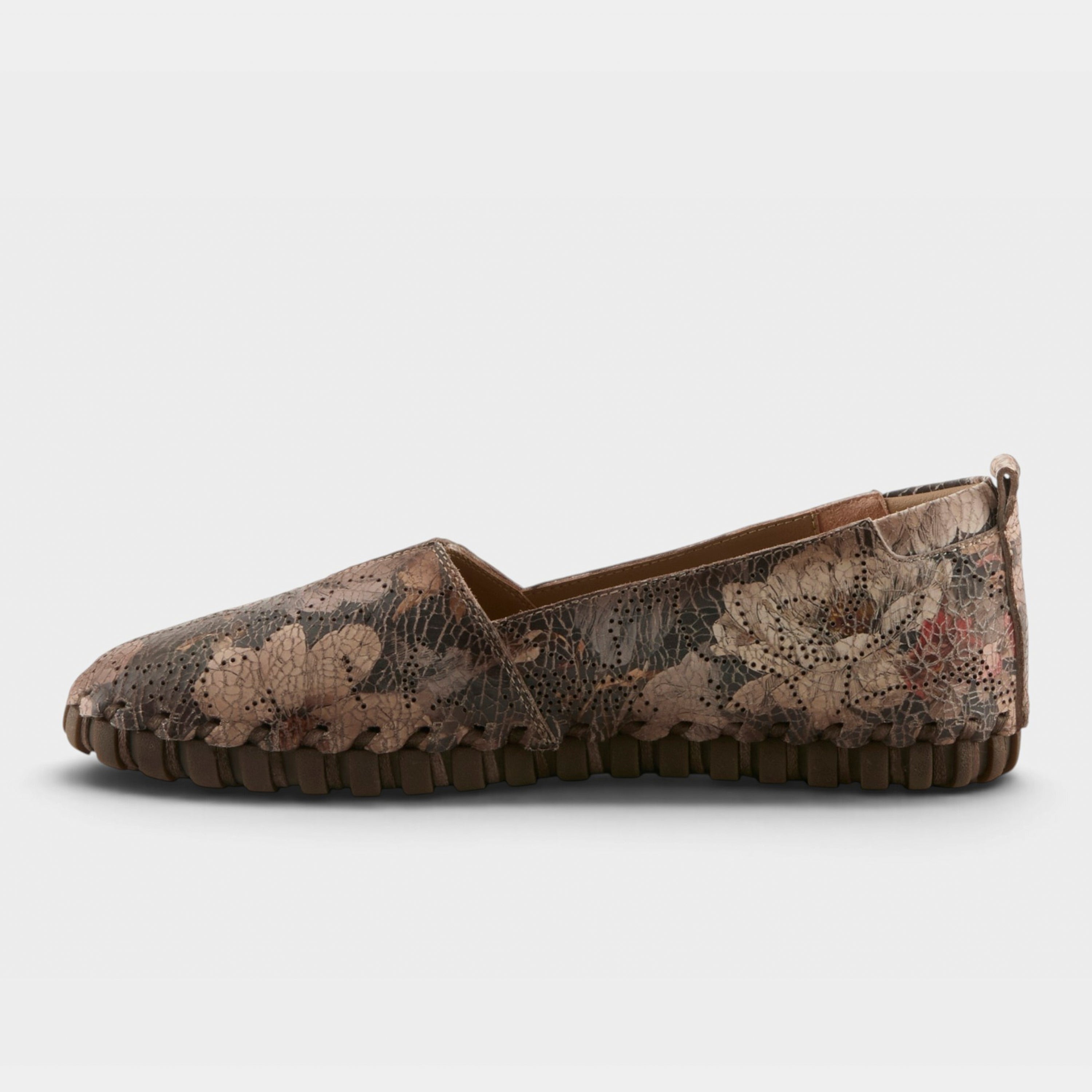 L'Artiste Modesty-Flow shoes in Brown Multi, side view
