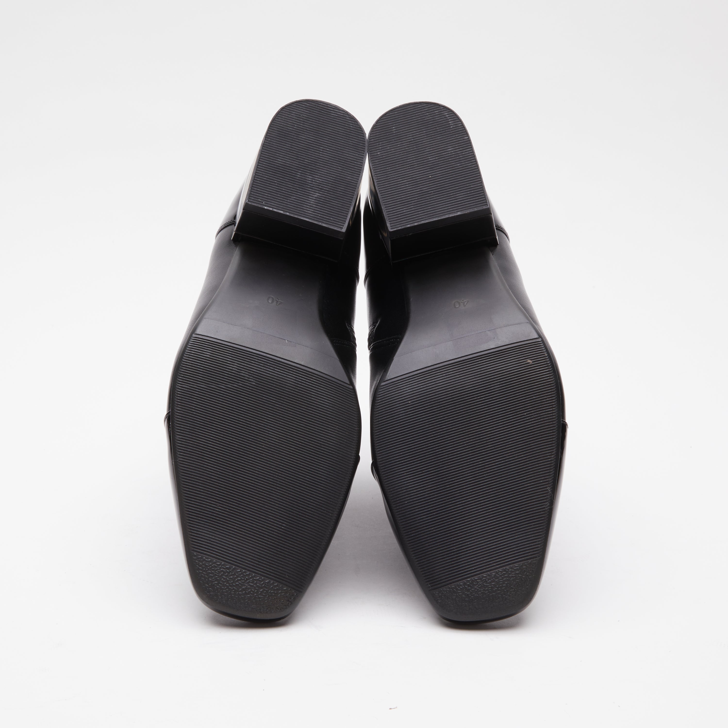 【THE MOZZ】chicago ankle boots Miz Mooz Louise Ankle Boot – Chattanooga Shoe Co.