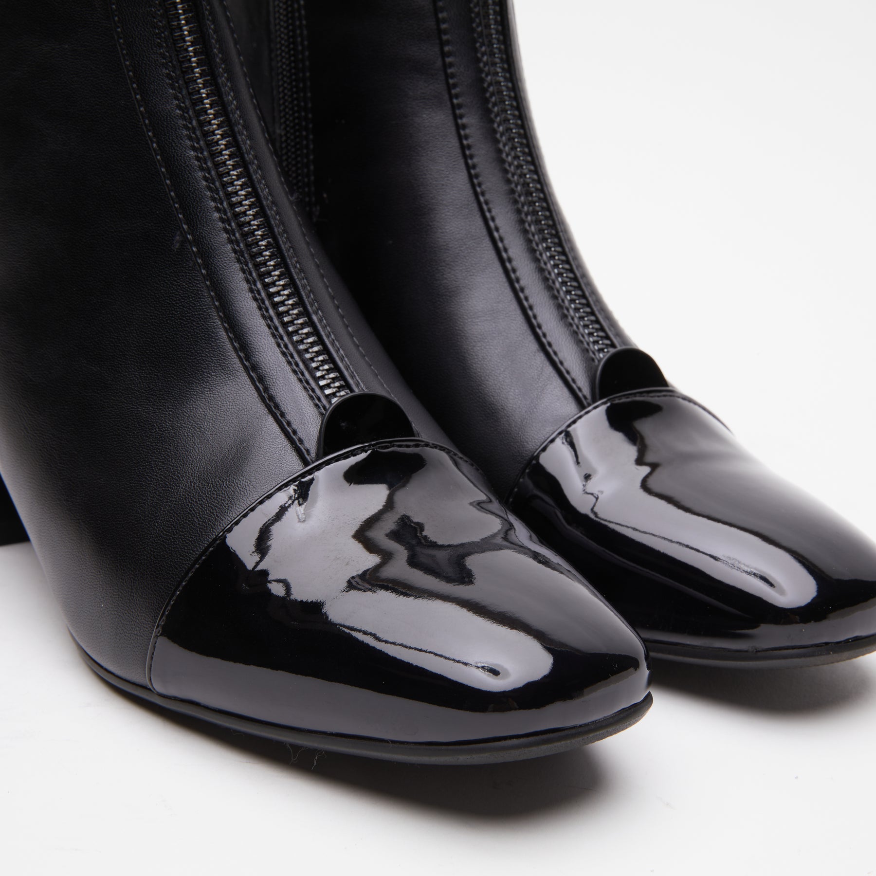 Azura Mozza Boots: Premium Shiny Look – Spring Step Shoes