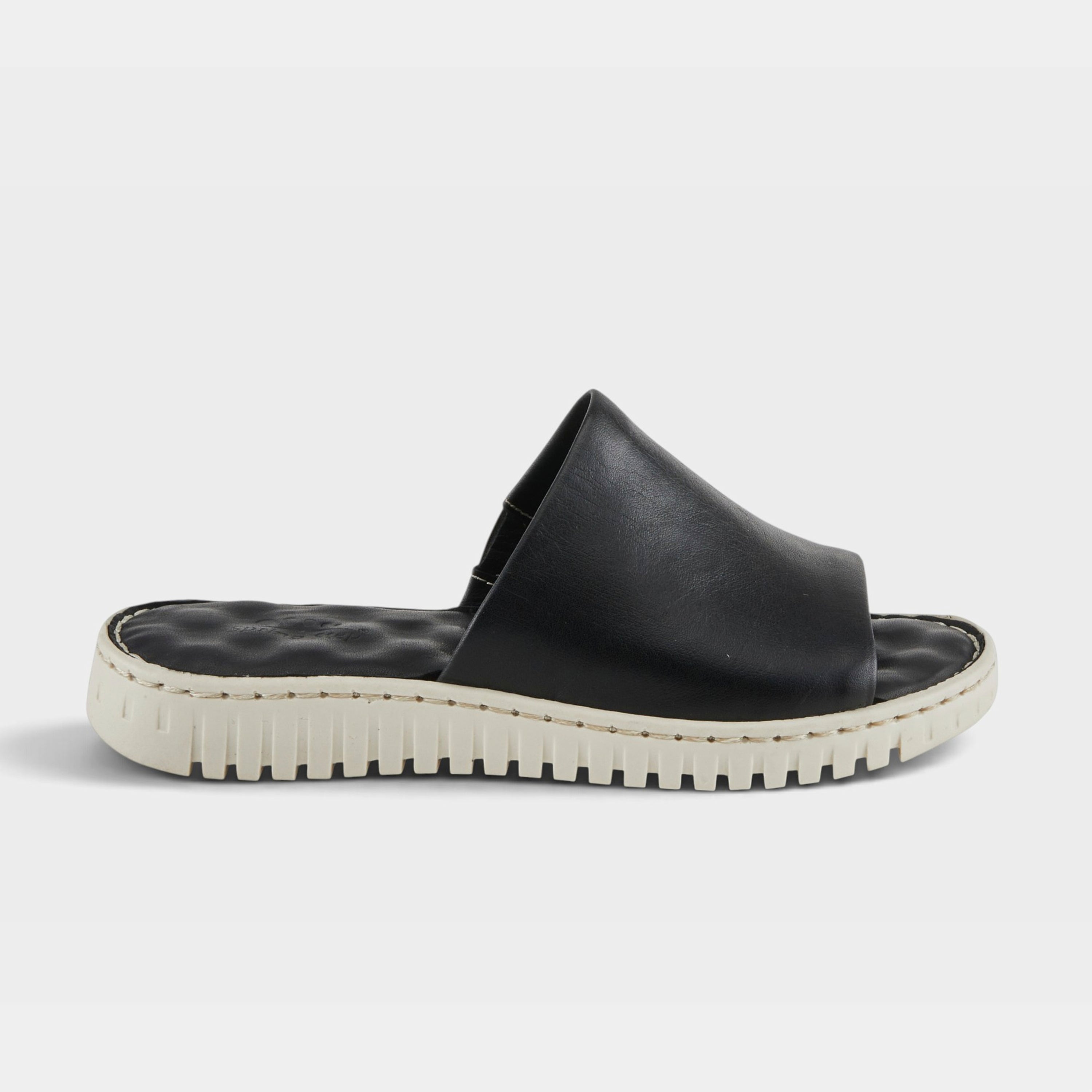 Spring Step Nappa Black Slide Sandal