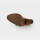 L'Artiste Notched-Nature boots in Camel, outsole view