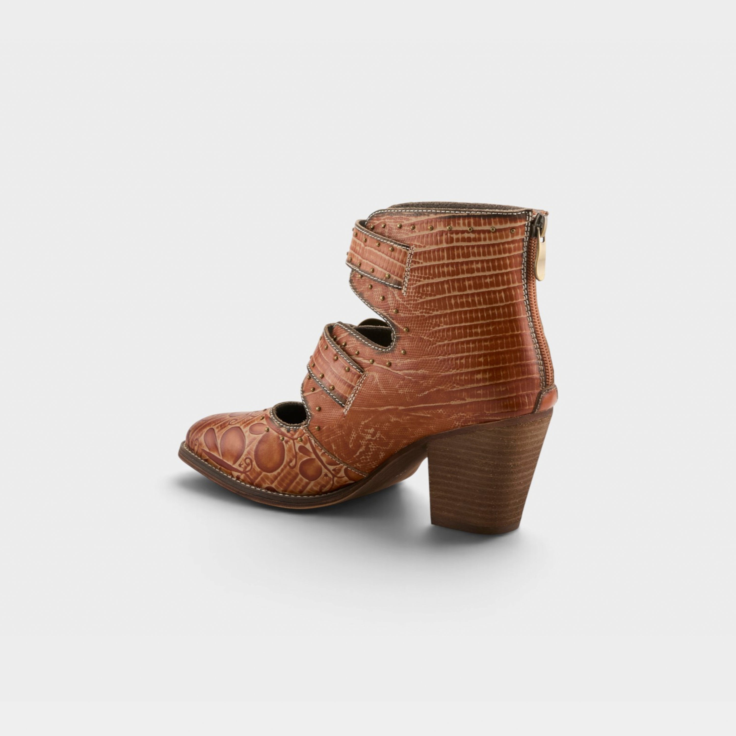 L'Artiste Notched-Nature boots in Camel, alternate angle view