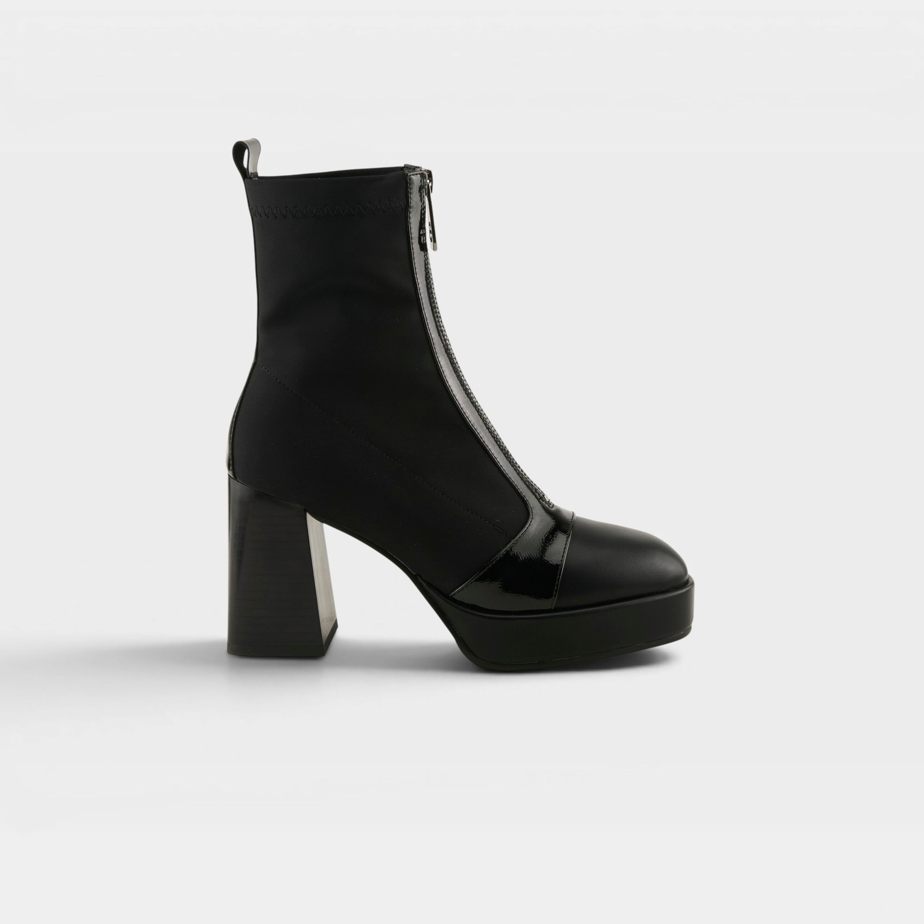 Azura Noticeme Black Boot