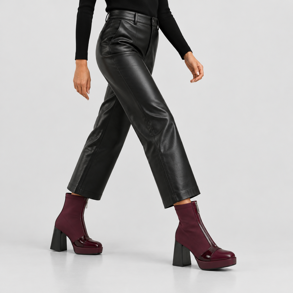 Azura NOTICEME BOOTS – on-foot lifestyle view