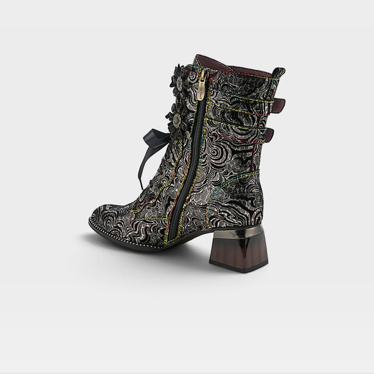 L'Artiste Originala boots in Black, alternate angle view